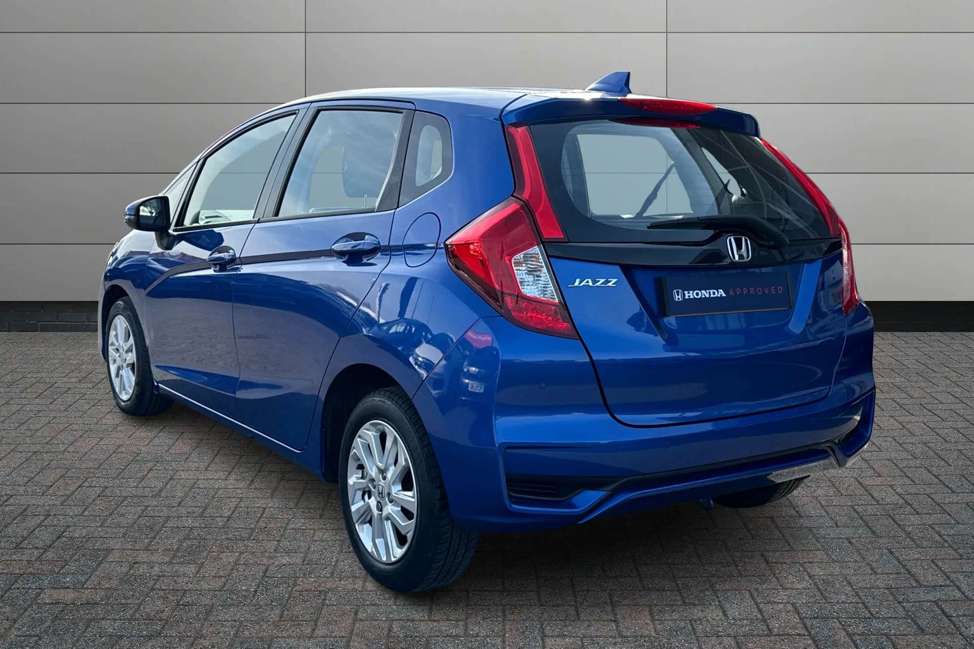 A 2019 HONDA JAZZ 1.3 i-VTEC SE Navi 5dr A 2019 HONDA JAZZ 1.3 i-VTEC SE Navi 5dr
