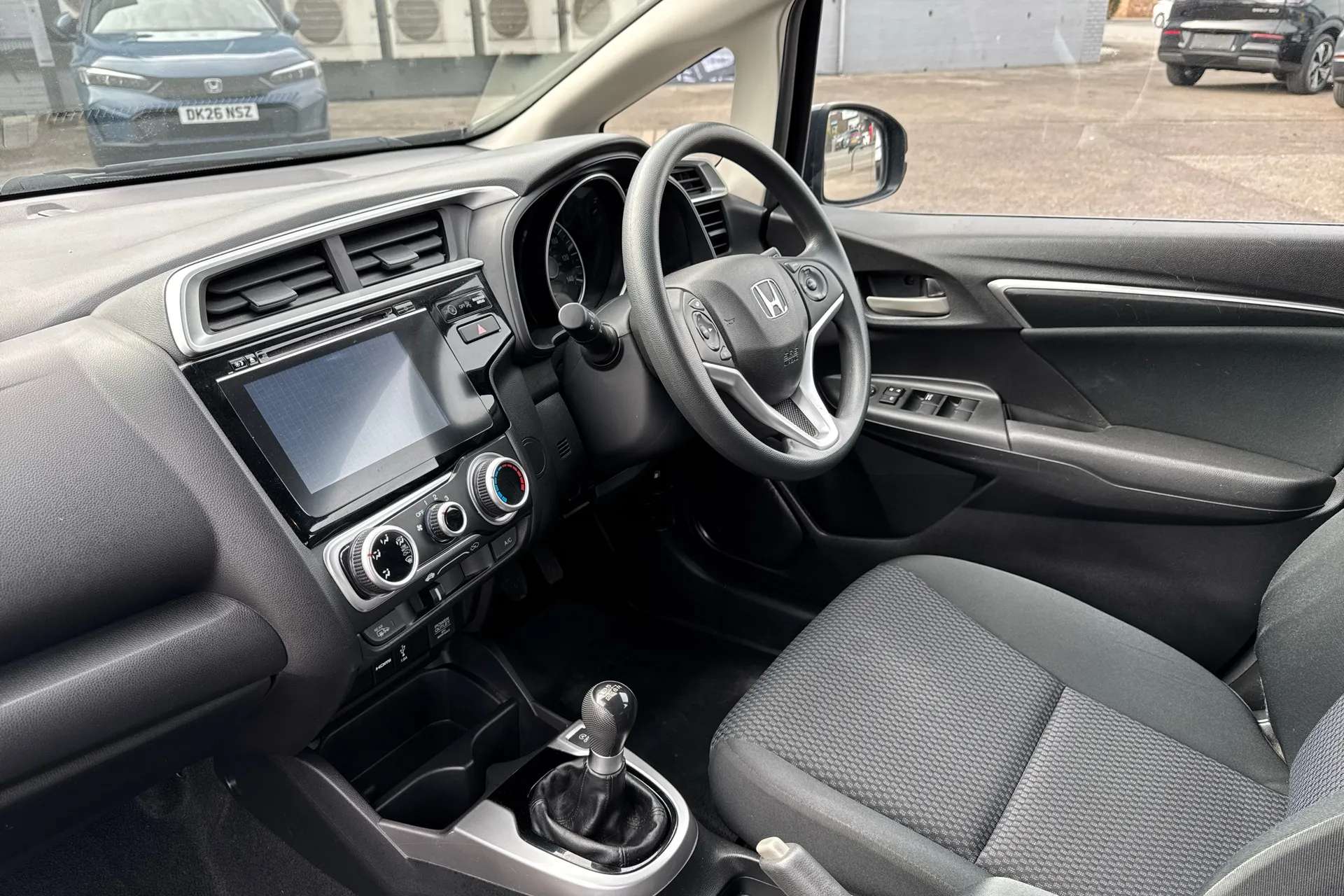 A 2019 HONDA JAZZ 1.3 i-VTEC SE Navi 5dr A 2019 HONDA JAZZ 1.3 i-VTEC SE Navi 5dr