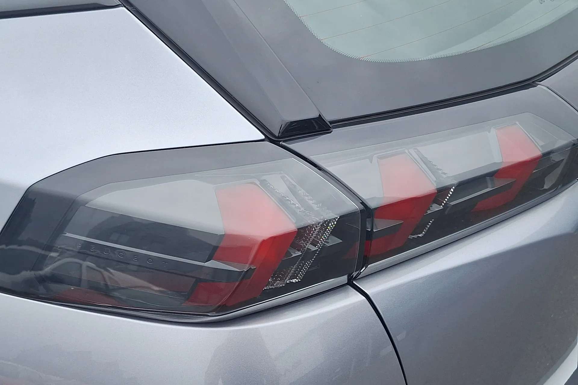 2020 PEUGEOT 2008 2020 PEUGEOT 2008
