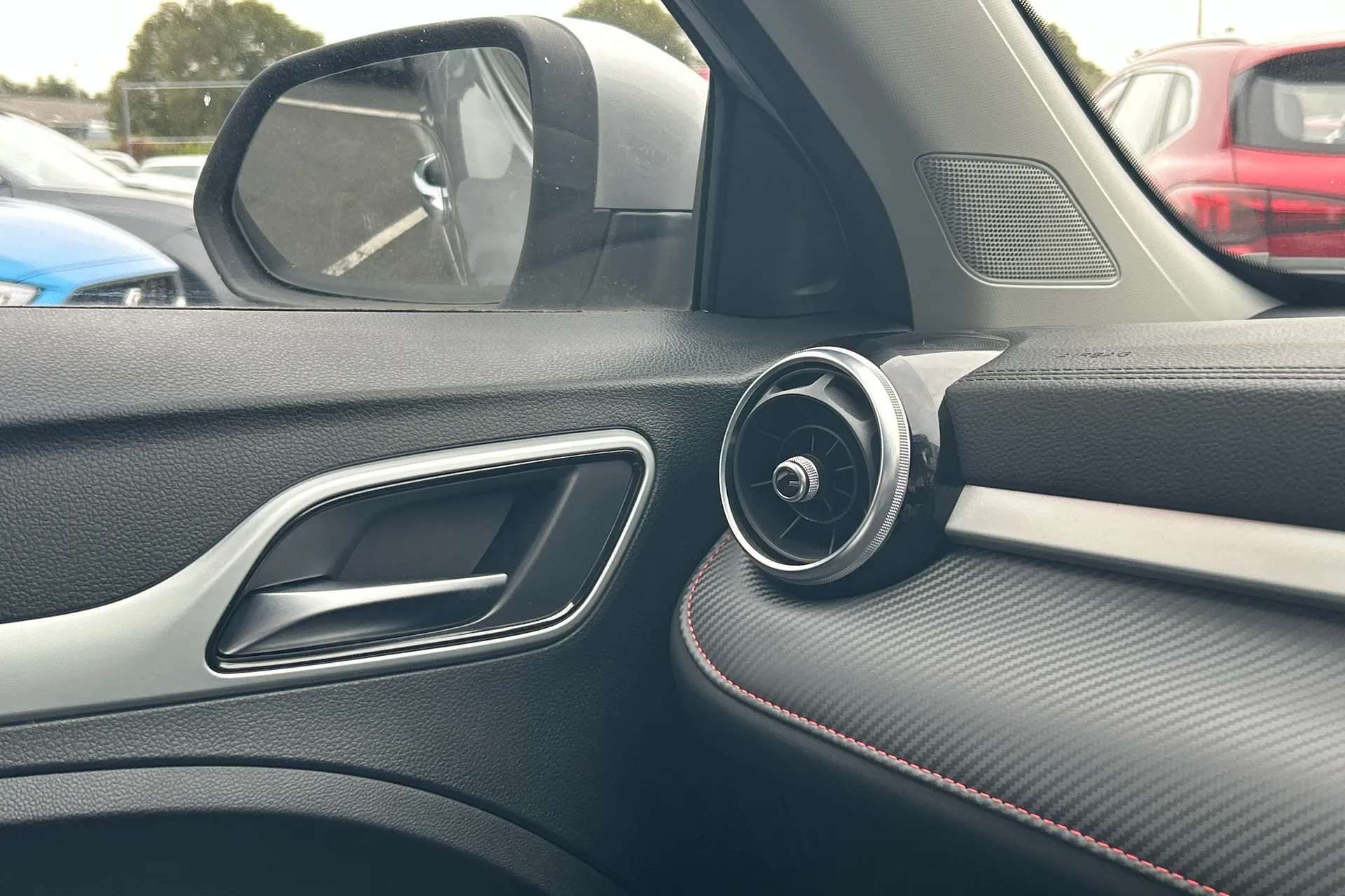 2023 MG ZS 2023 MG ZS