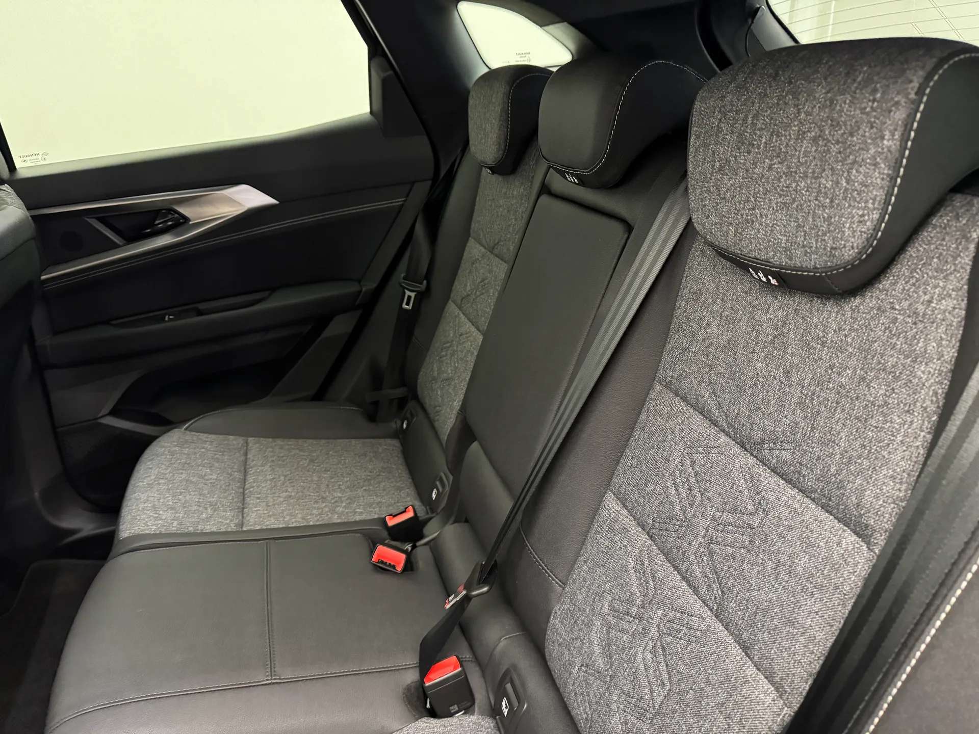 2025 RENAULT AUSTRAL 2025 RENAULT AUSTRAL
