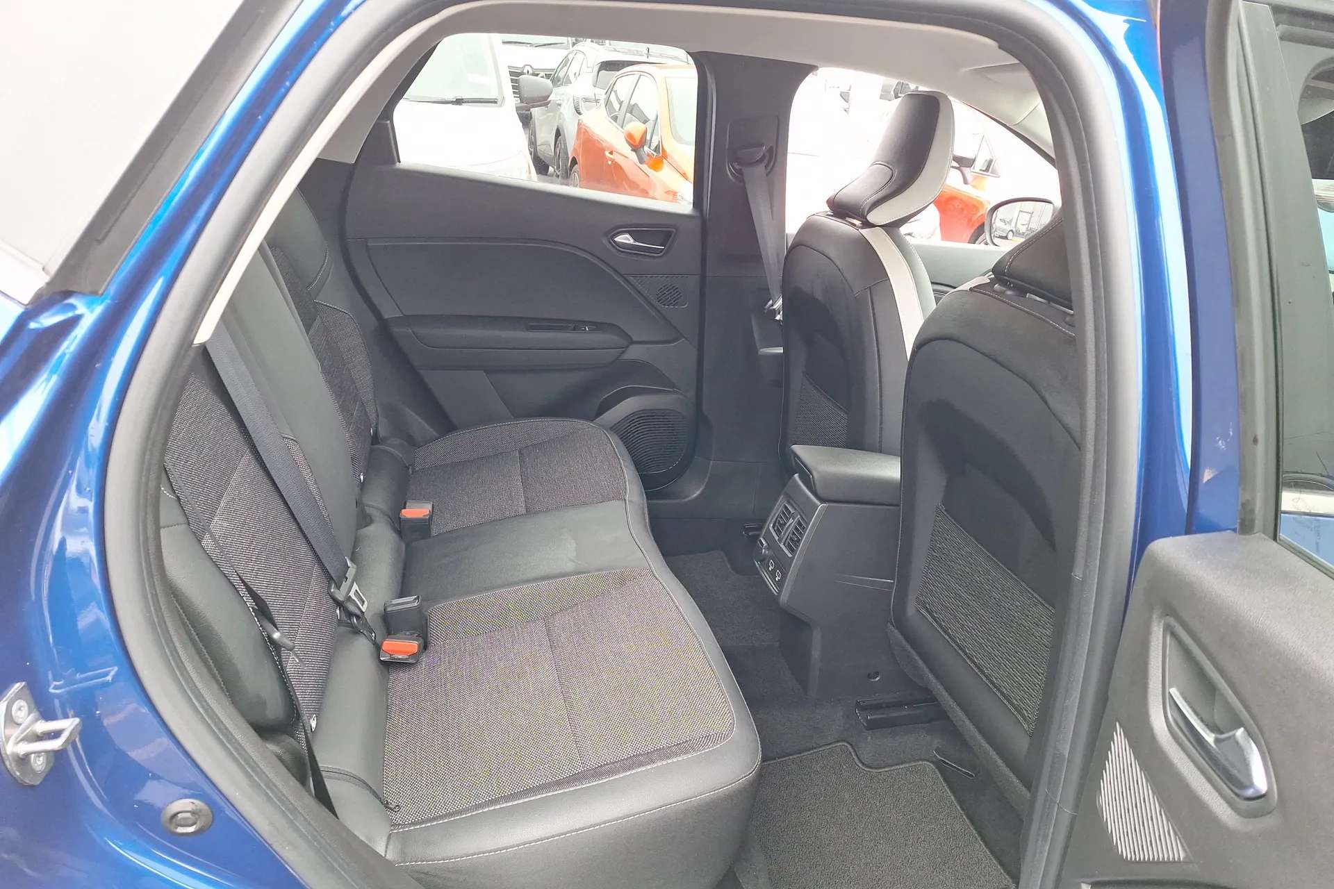 2024 RENAULT CAPTUR 2024 RENAULT CAPTUR