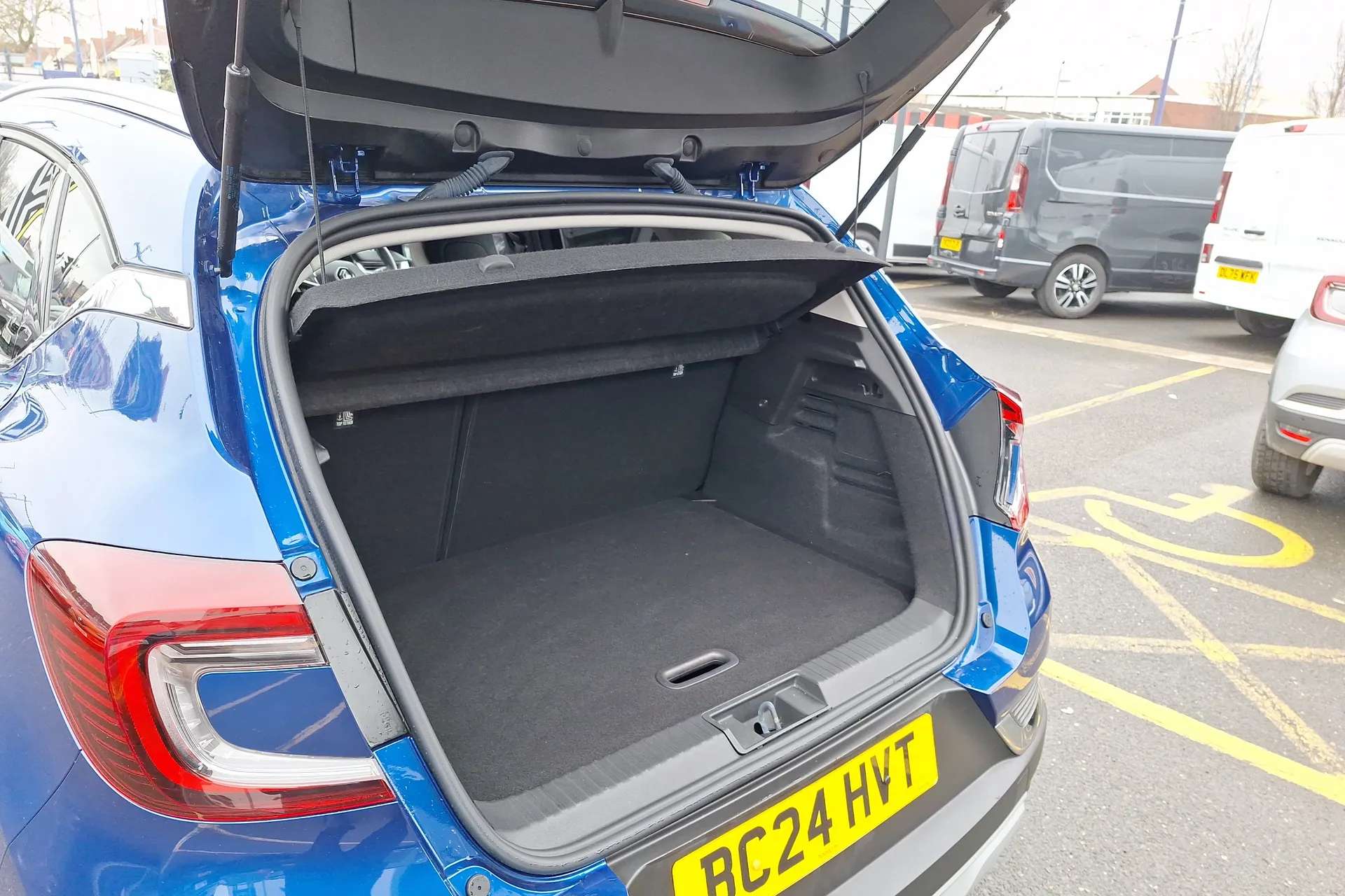 2024 RENAULT CAPTUR 2024 RENAULT CAPTUR