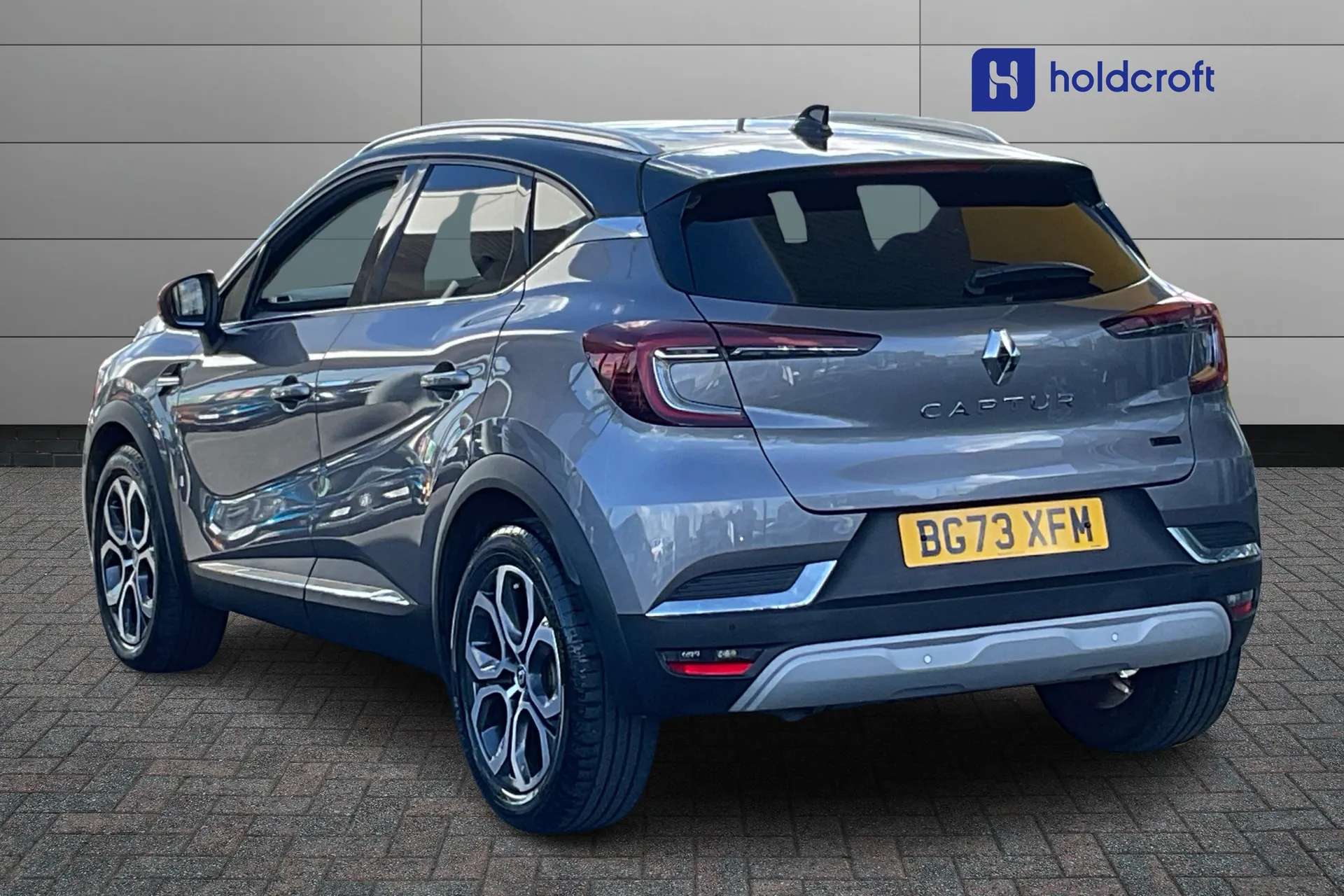 A 2023 RENAULT CAPTUR 1.6 E-Tech full hybrid 145 Techno 5dr Auto A 2023 RENAULT CAPTUR 1.6 E-Tech full hybrid 145 Techno 5dr Auto