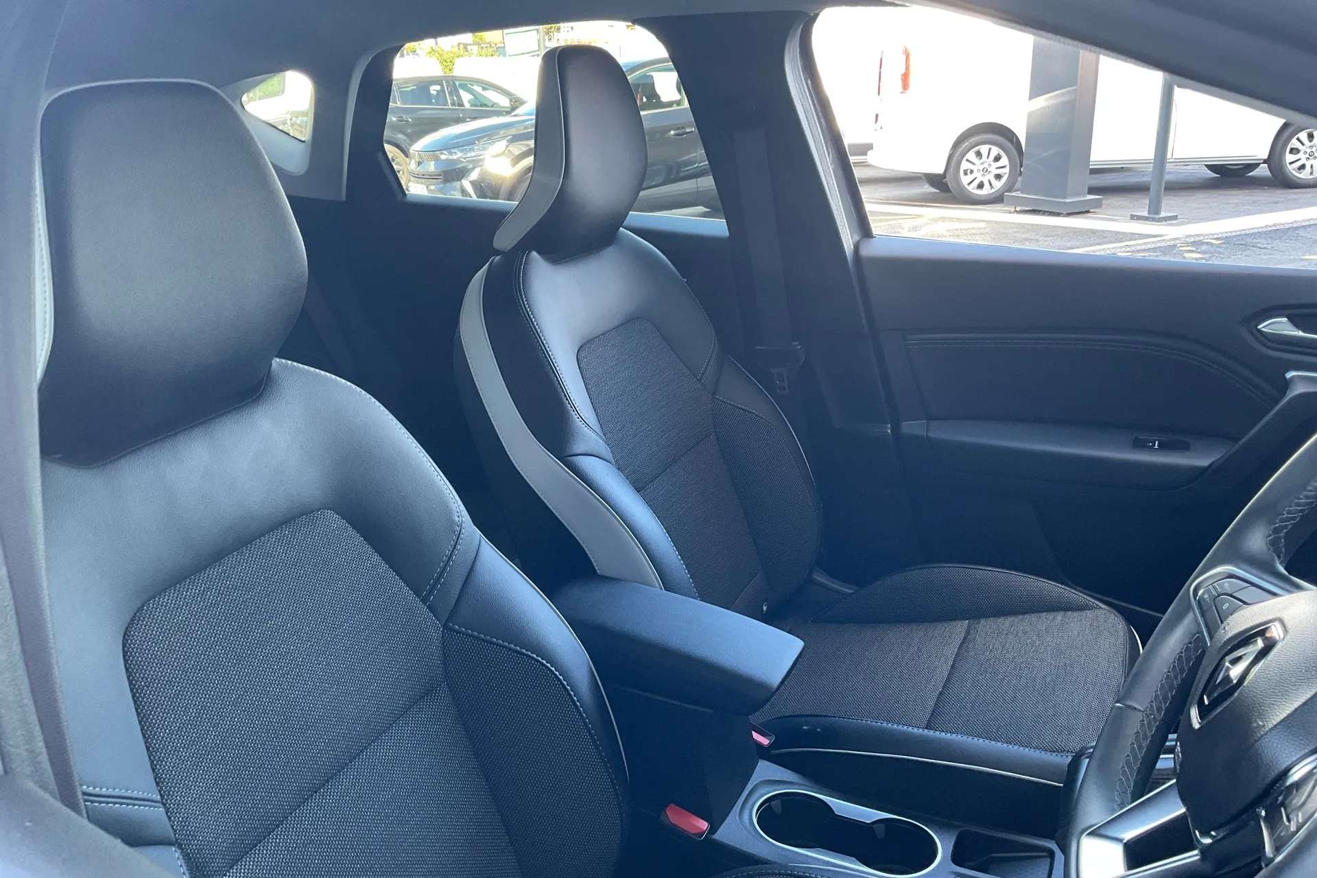 2023 RENAULT CAPTUR 2023 RENAULT CAPTUR