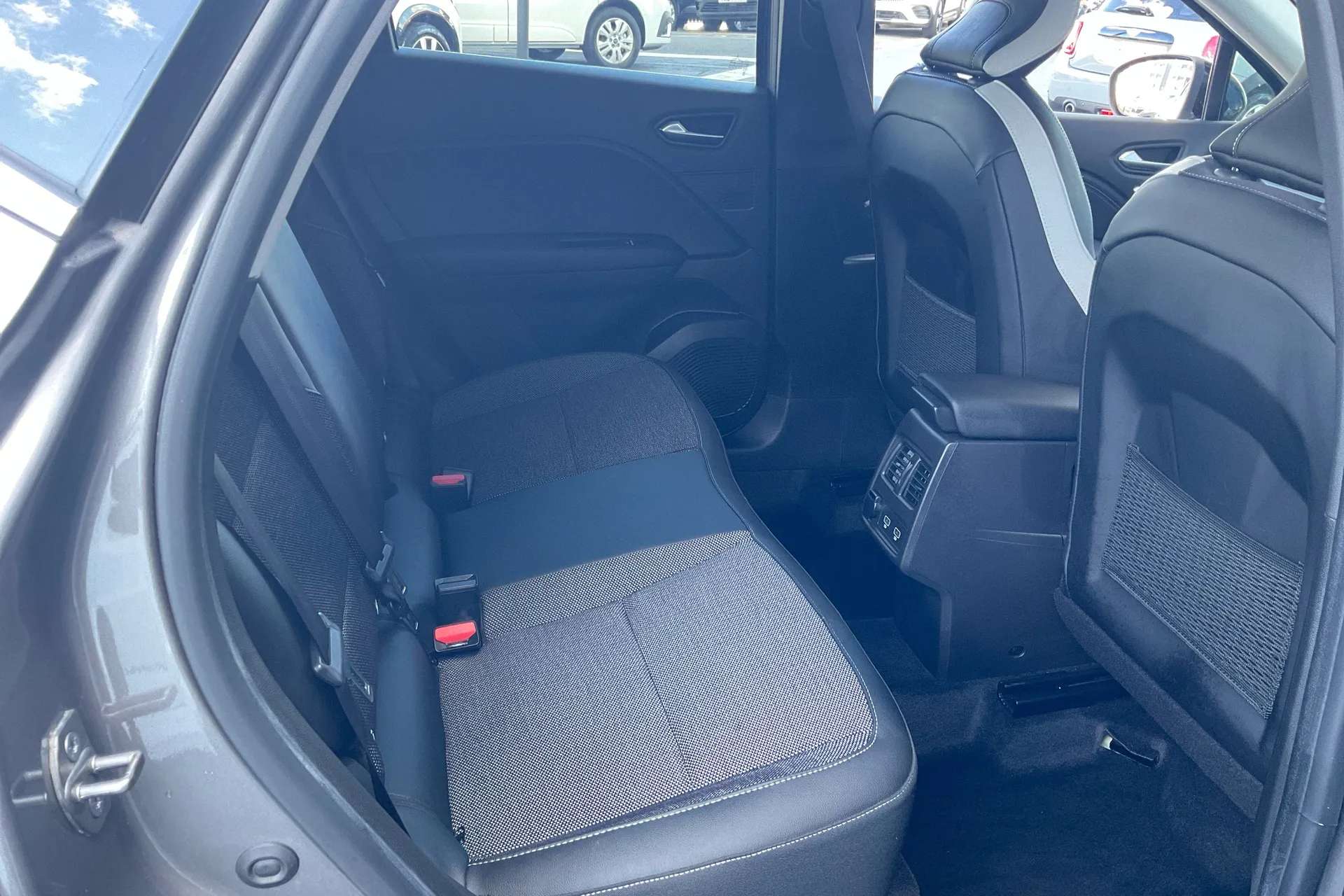 2023 RENAULT CAPTUR 2023 RENAULT CAPTUR
