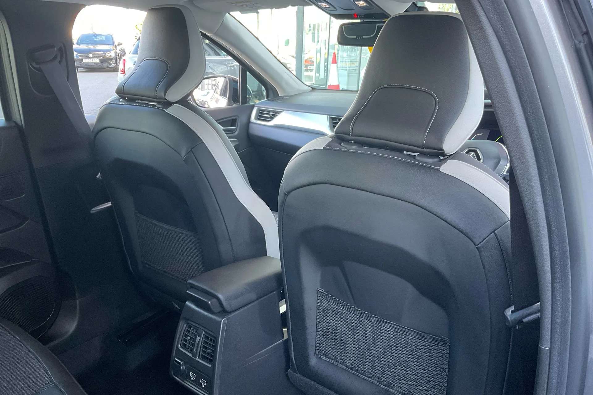 2023 RENAULT CAPTUR 2023 RENAULT CAPTUR