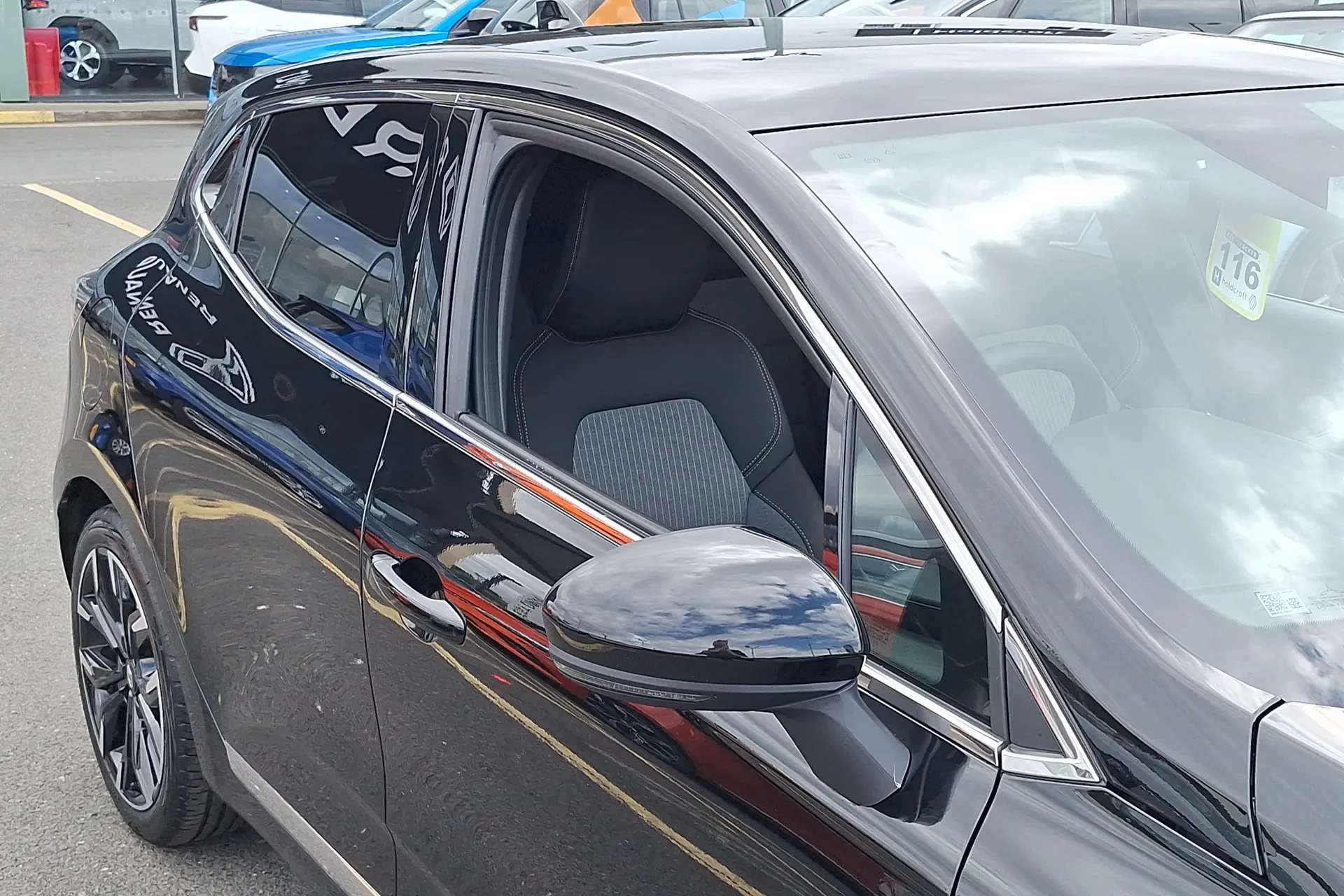 2025 RENAULT CLIO 2025 RENAULT CLIO