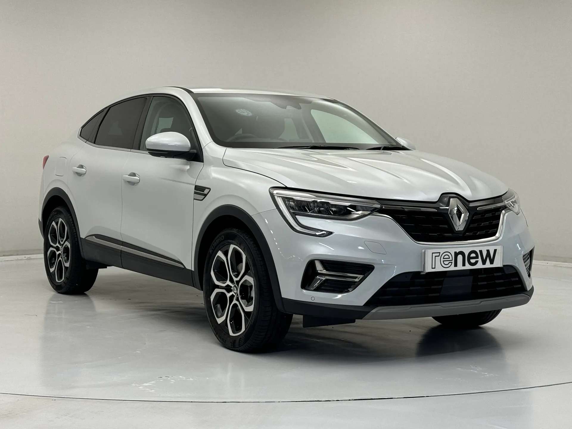 A 2023 RENAULT ARKANA 1.6 E-Tech full hybrid 145 Techno 5dr Auto A 2023 RENAULT ARKANA 1.6 E-Tech full hybrid 145 Techno 5dr Auto