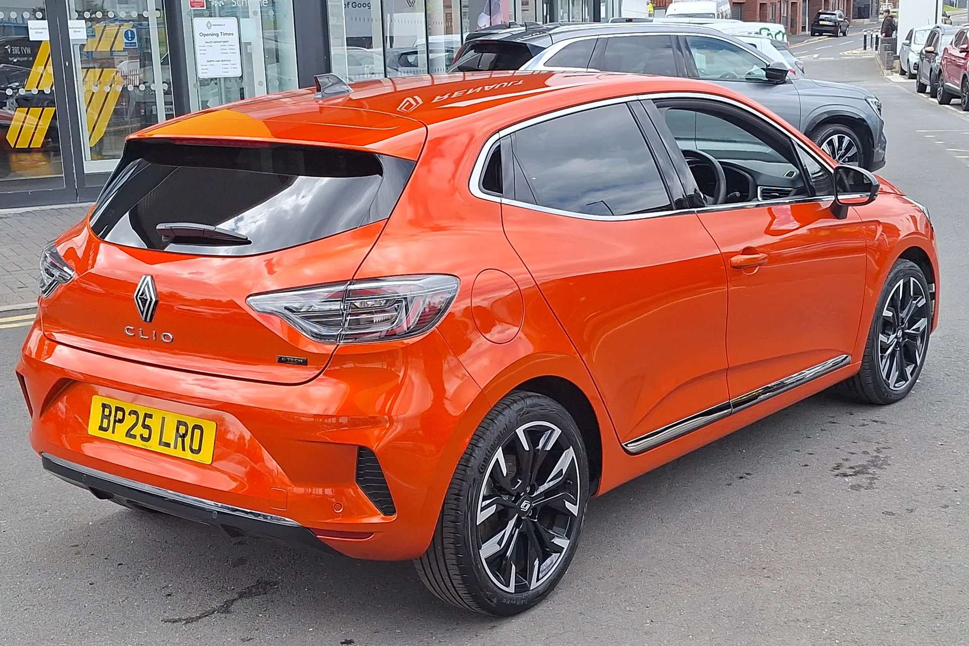 2025 RENAULT CLIO 2025 RENAULT CLIO