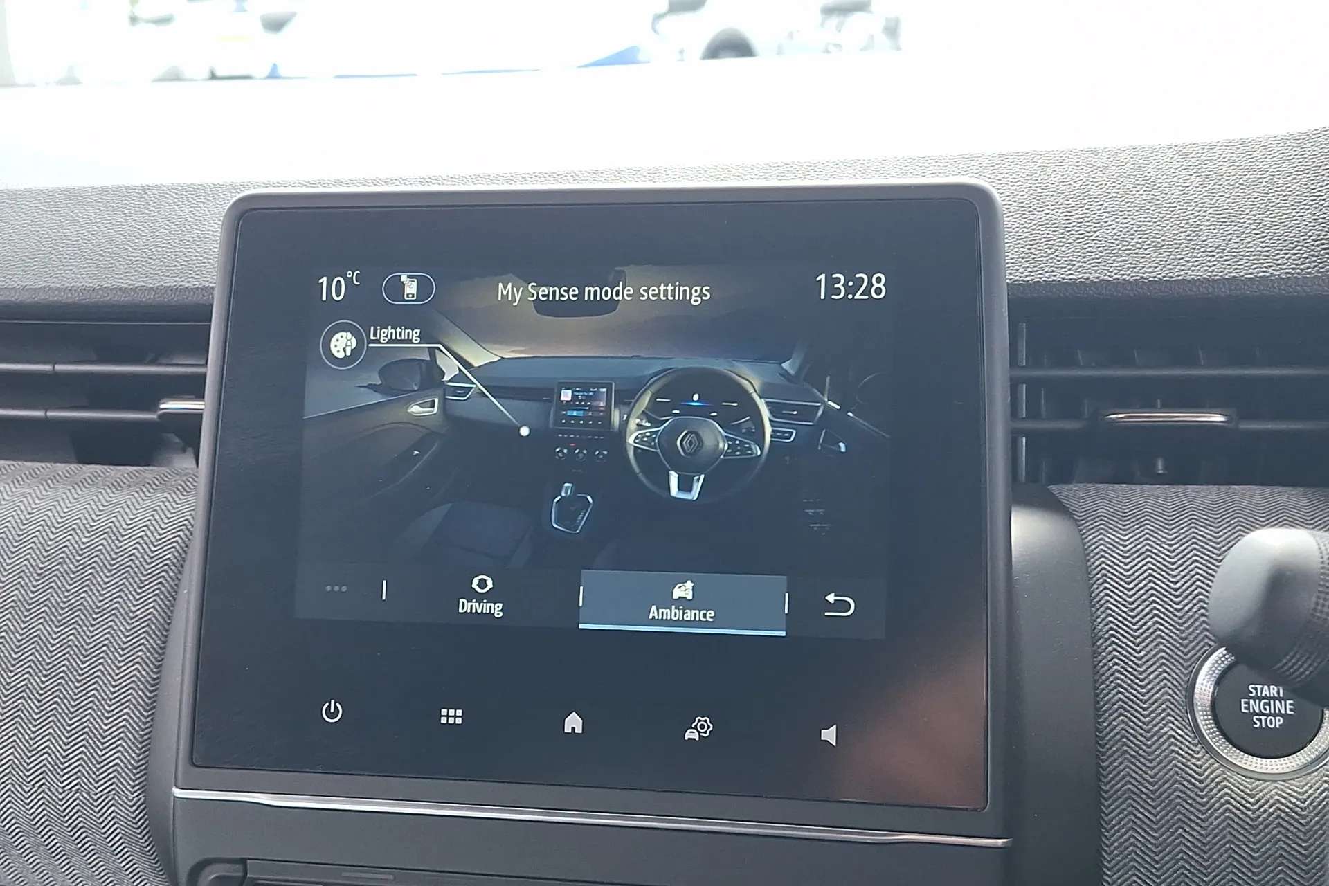 2025 RENAULT CLIO 2025 RENAULT CLIO