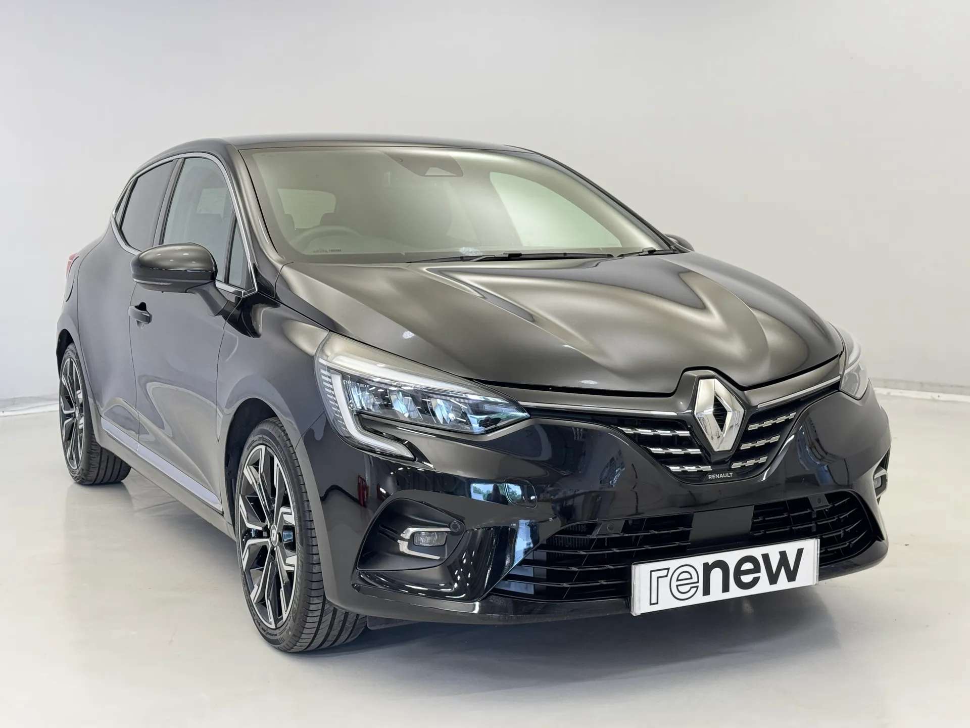 A 2023 RENAULT CLIO 1.6 E-TECH full hybrid 145 Techno 5dr Auto A 2023 RENAULT CLIO 1.6 E-TECH full hybrid 145 Techno 5dr Auto