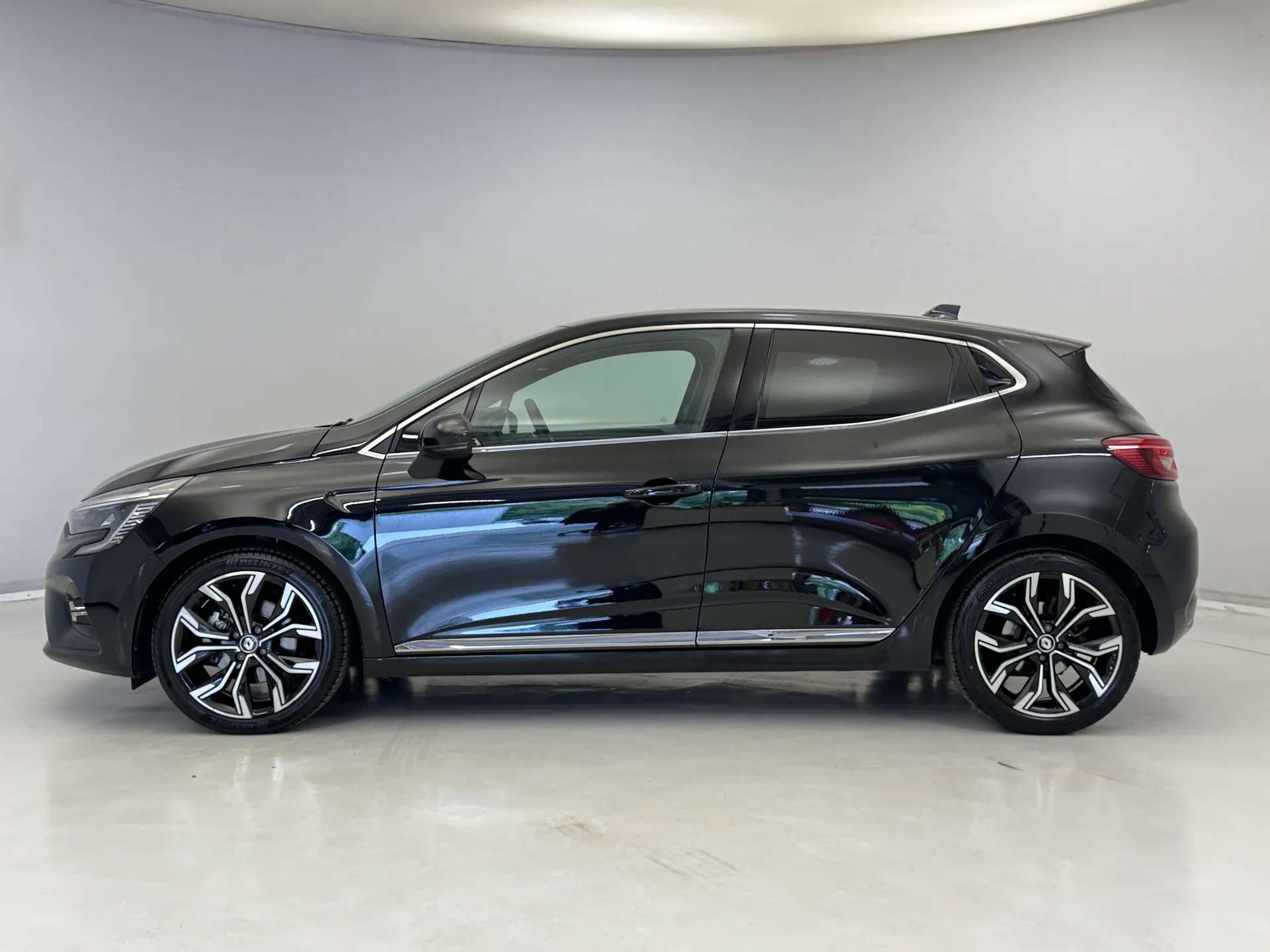2023 RENAULT CLIO 2023 RENAULT CLIO