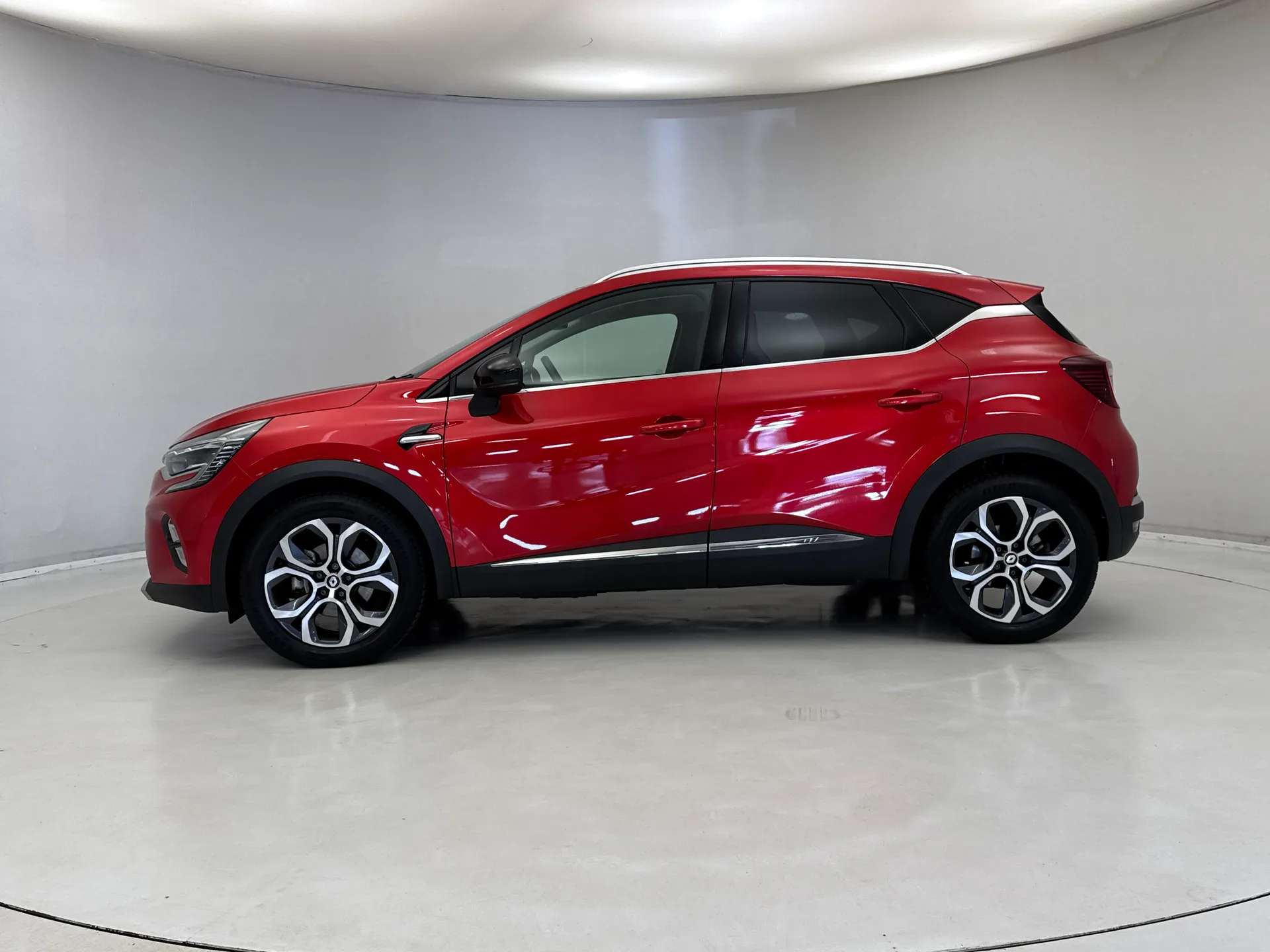 A 2023 RENAULT CAPTUR 1.6 E-Tech full hybrid 145 Techno 5dr Auto A 2023 RENAULT CAPTUR 1.6 E-Tech full hybrid 145 Techno 5dr Auto