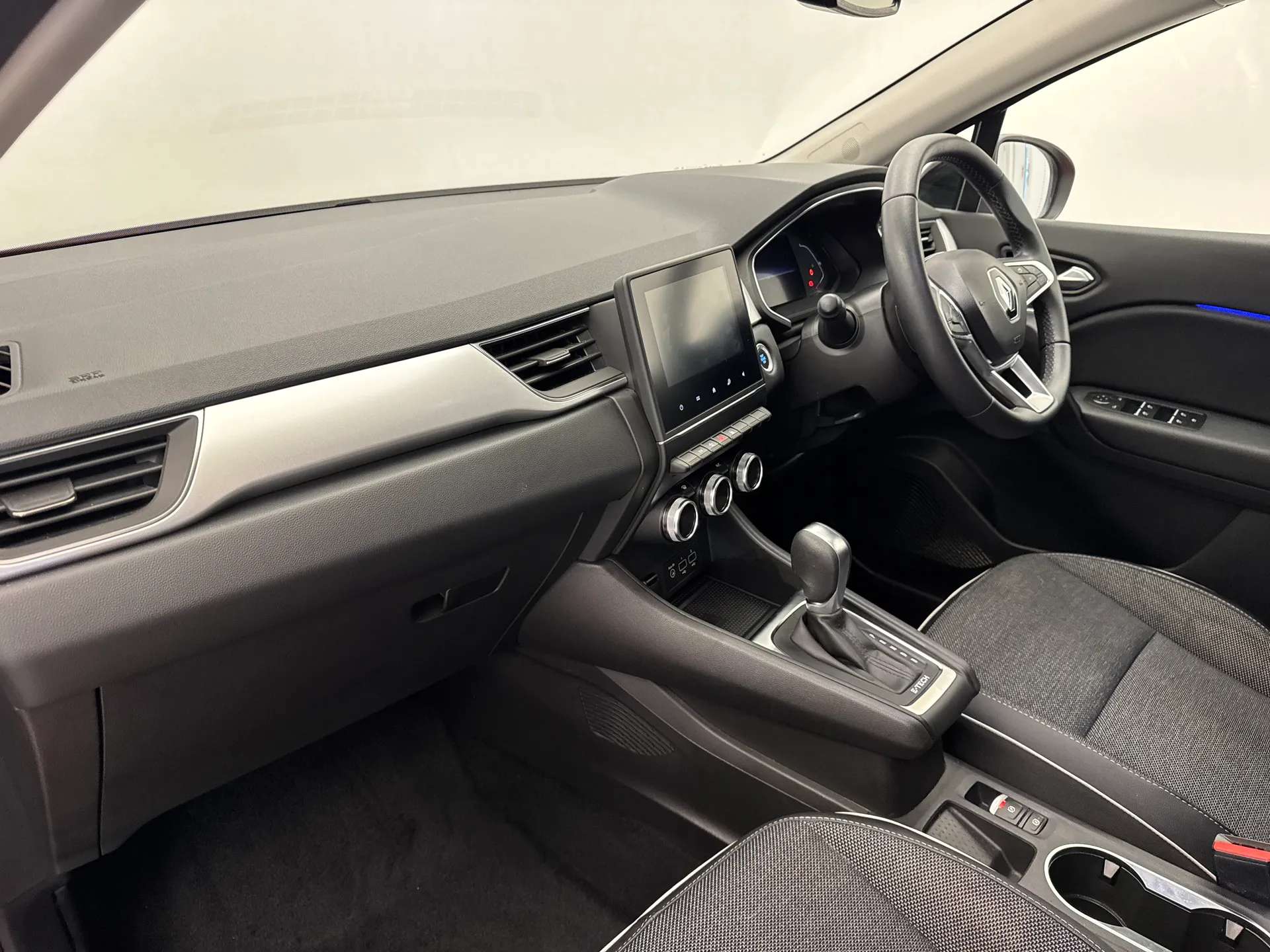 2023 RENAULT CAPTUR 2023 RENAULT CAPTUR