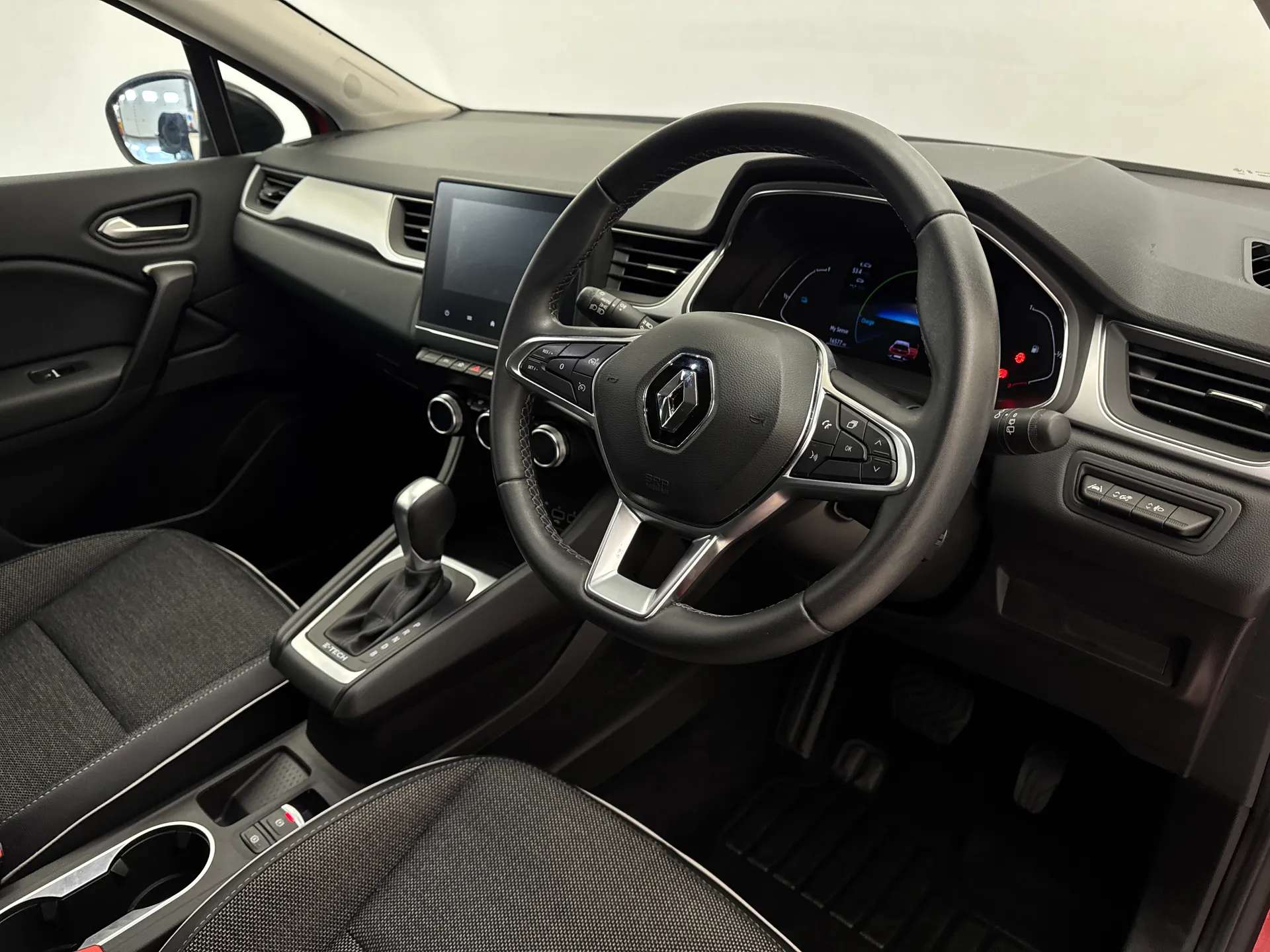 2023 RENAULT CAPTUR 2023 RENAULT CAPTUR