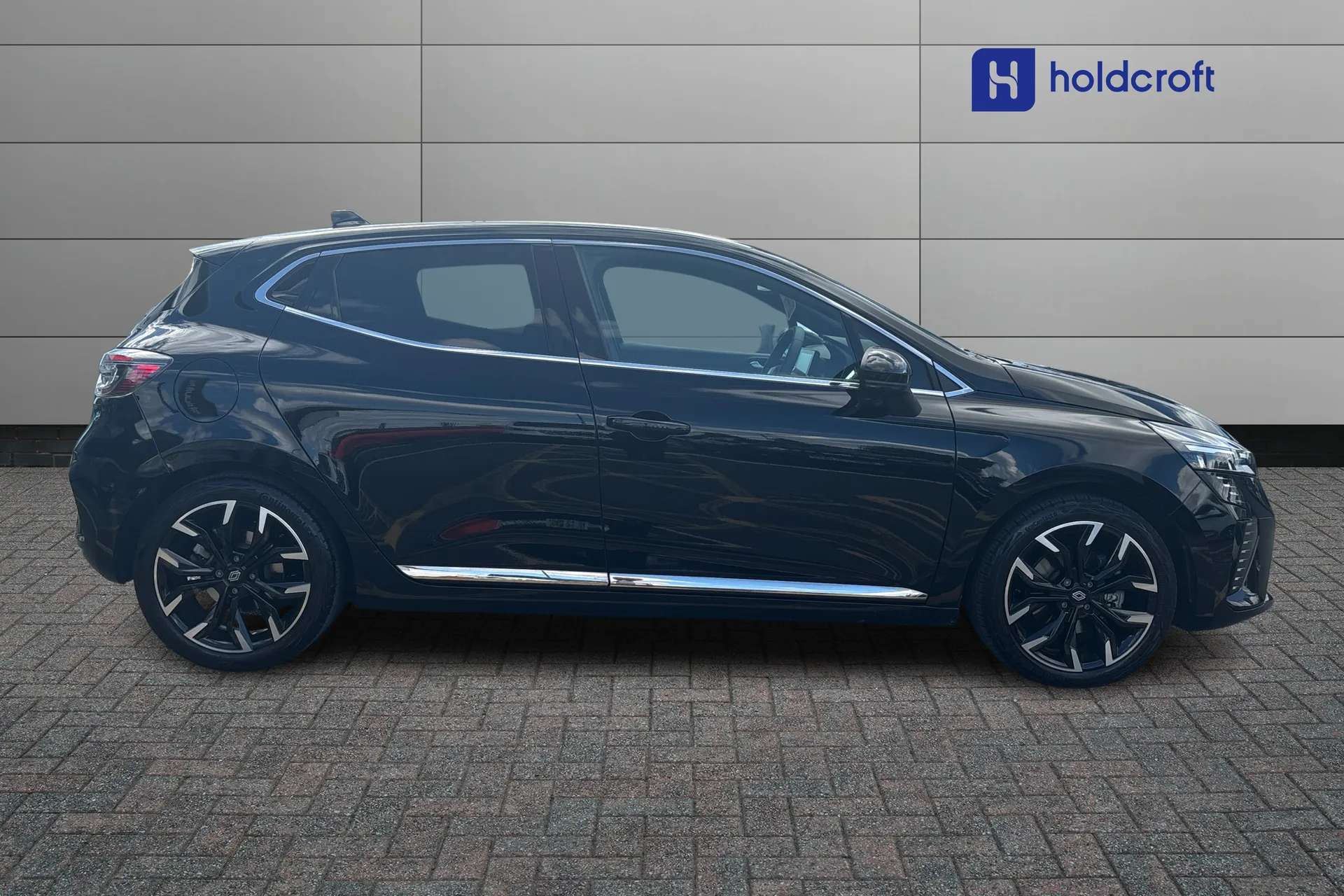 2025 RENAULT CLIO 2025 RENAULT CLIO