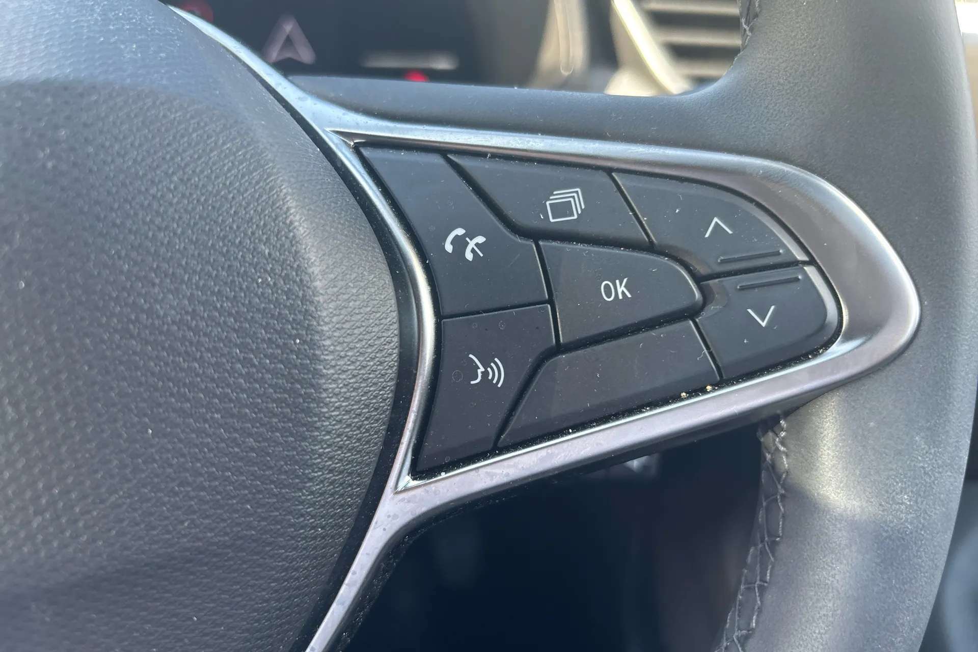 2025 RENAULT CLIO 2025 RENAULT CLIO