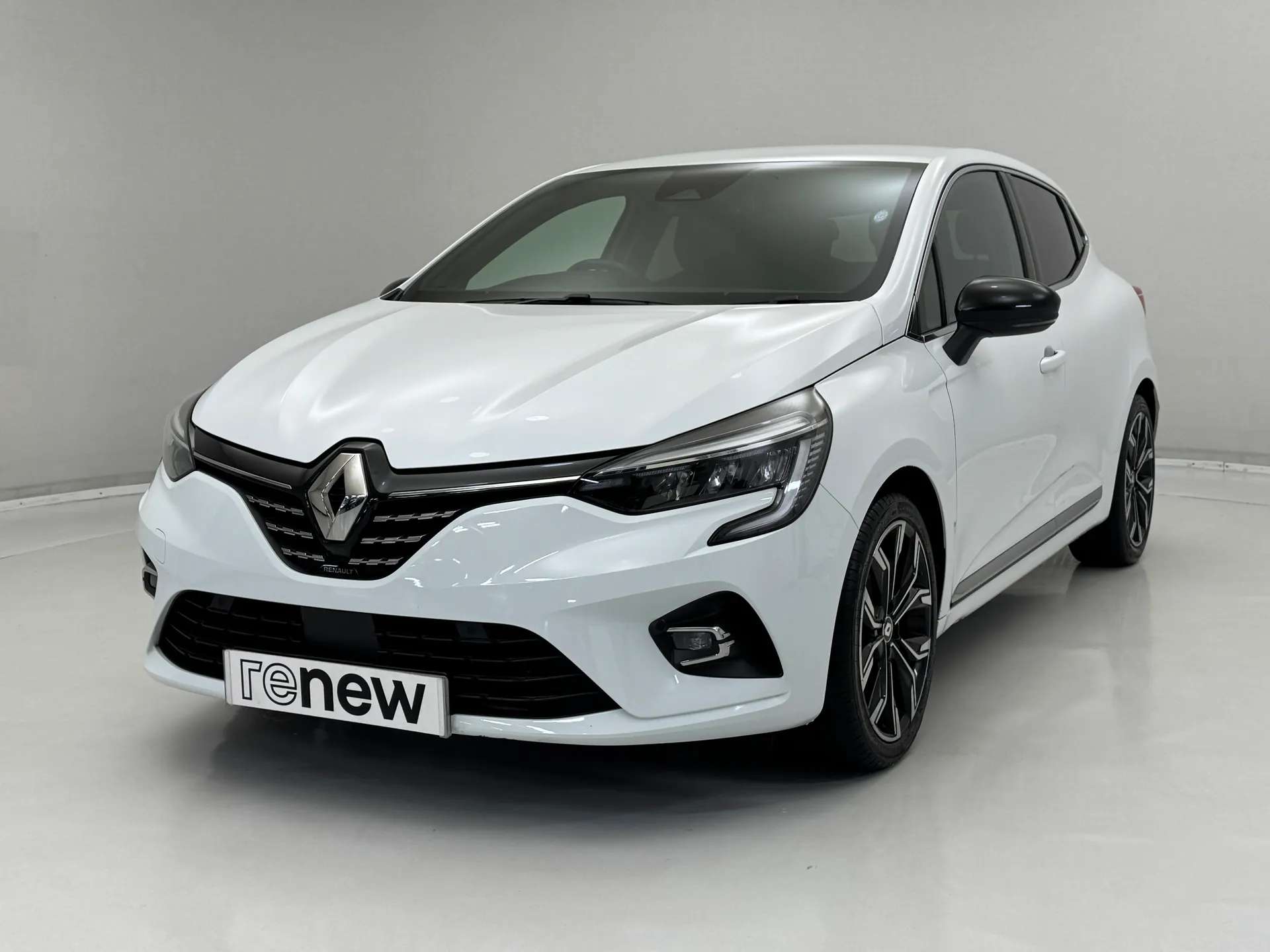 A 2023 RENAULT CLIO 1.6 E-TECH full hybrid 145 Techno 5dr Auto A 2023 RENAULT CLIO 1.6 E-TECH full hybrid 145 Techno 5dr Auto