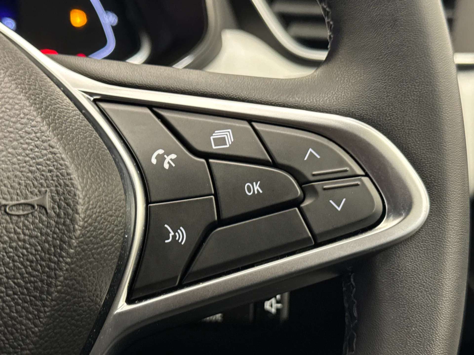 2023 RENAULT CLIO 2023 RENAULT CLIO