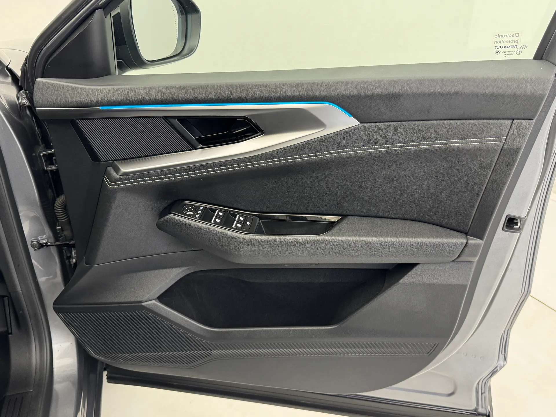 2025 RENAULT RAFALE 2025 RENAULT RAFALE