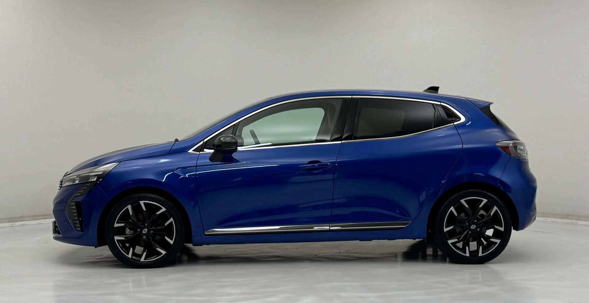 2024 RENAULT CLIO 2024 RENAULT CLIO