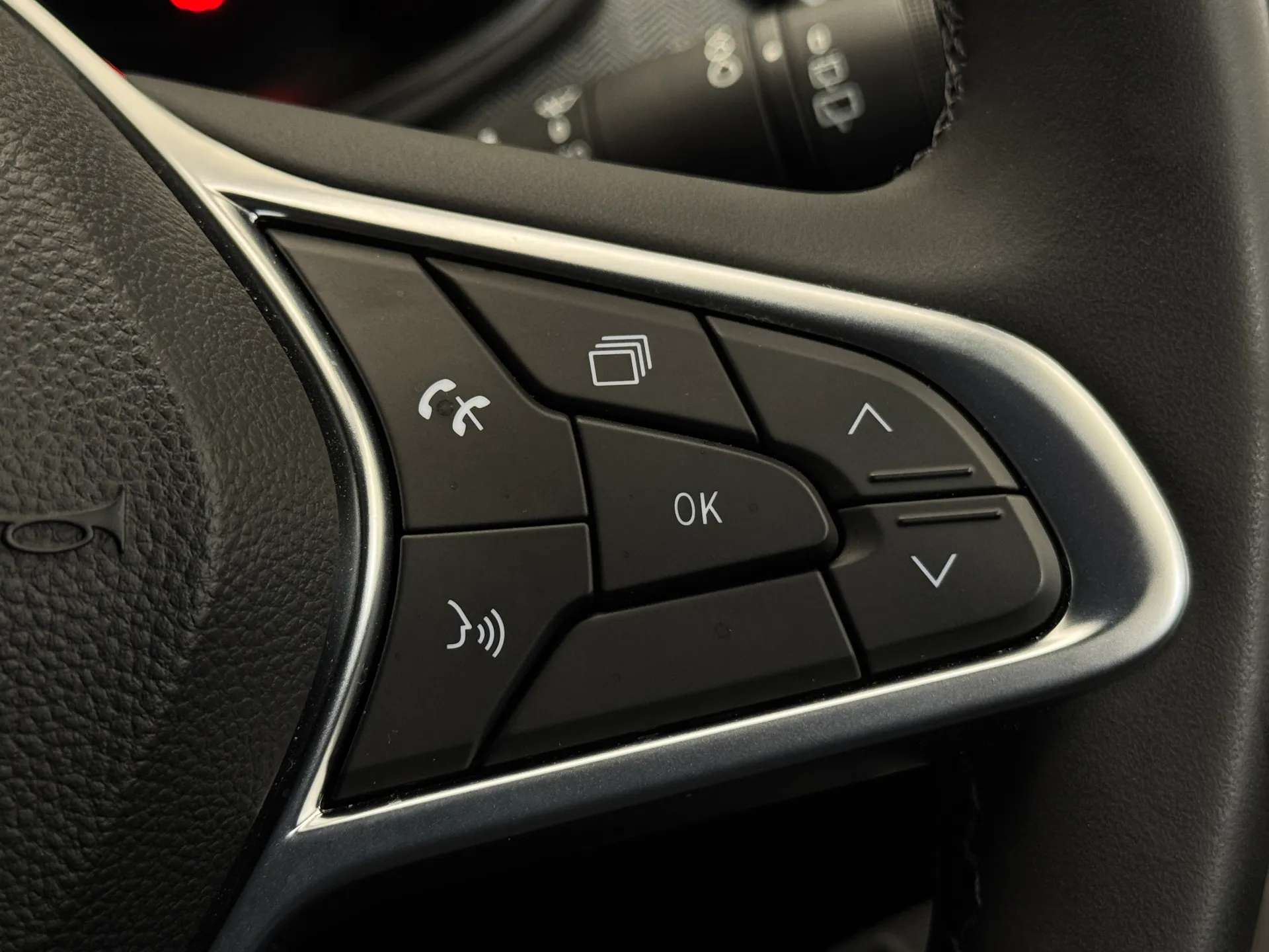 2024 RENAULT CLIO 2024 RENAULT CLIO
