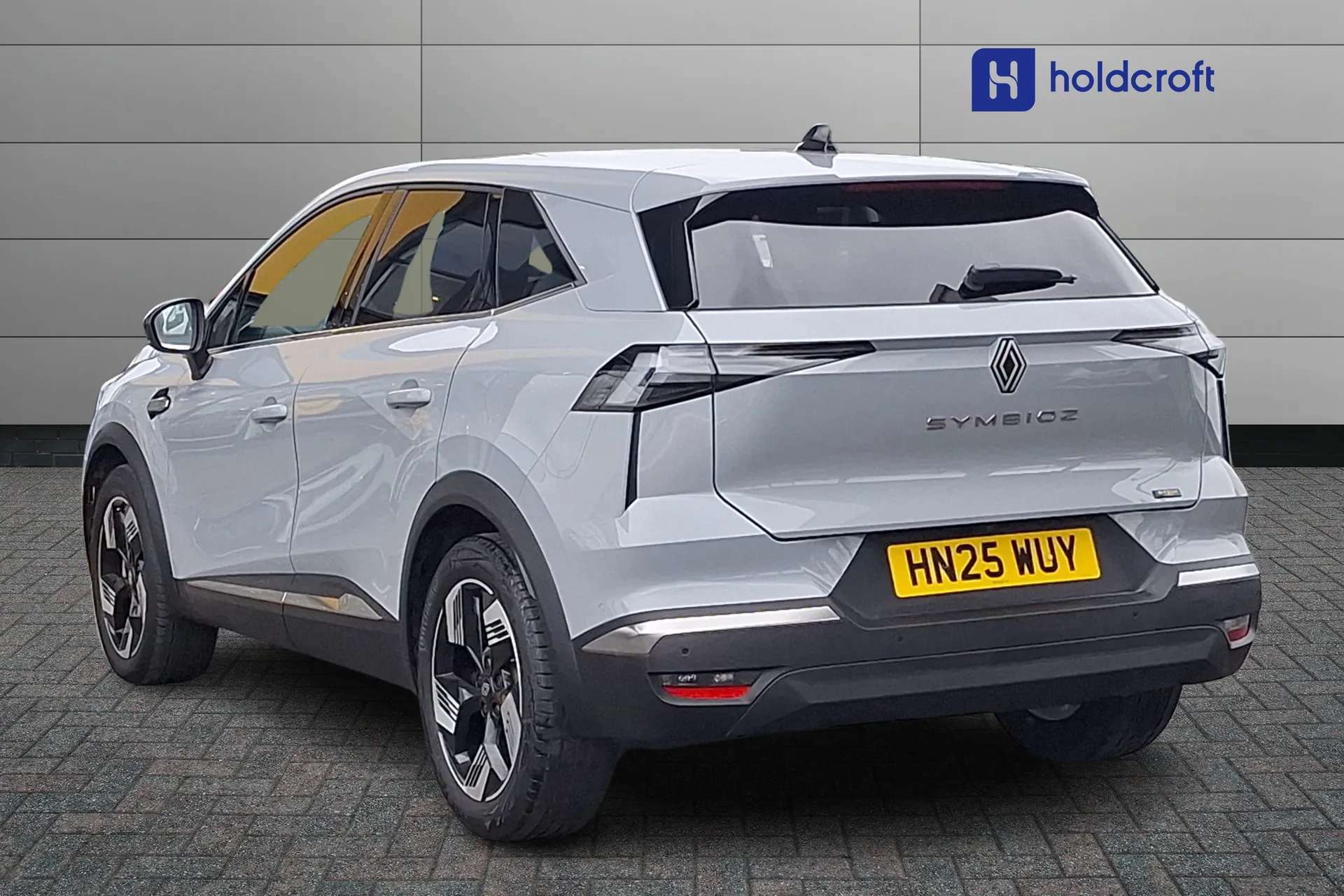 A 2025 RENAULT SYMBIOZ 1.6 E-Tech FHEV 145 Techno 5dr Auto A 2025 RENAULT SYMBIOZ 1.6 E-Tech FHEV 145 Techno 5dr Auto