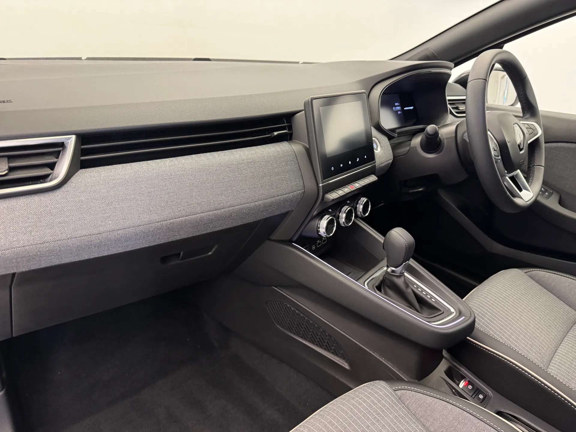 2024 RENAULT CLIO 2024 RENAULT CLIO