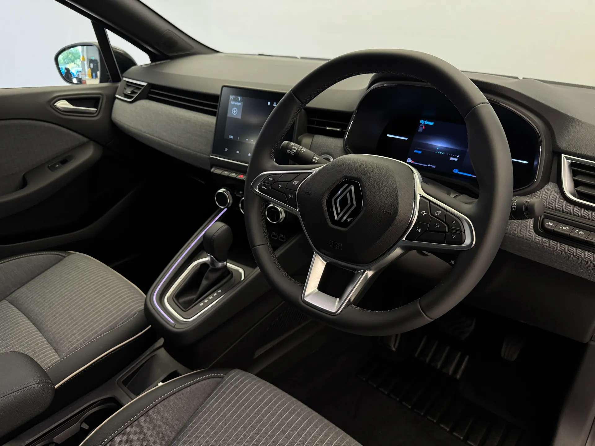 2024 RENAULT CLIO 2024 RENAULT CLIO