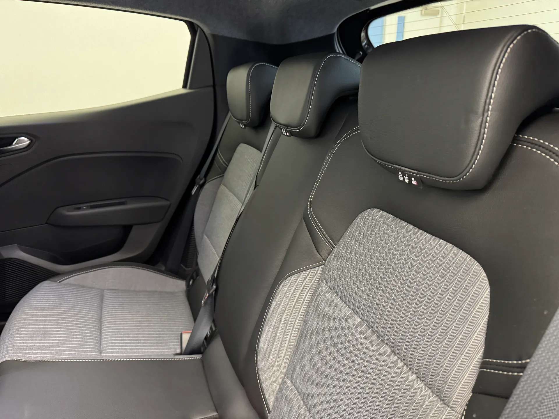 2024 RENAULT CLIO 2024 RENAULT CLIO