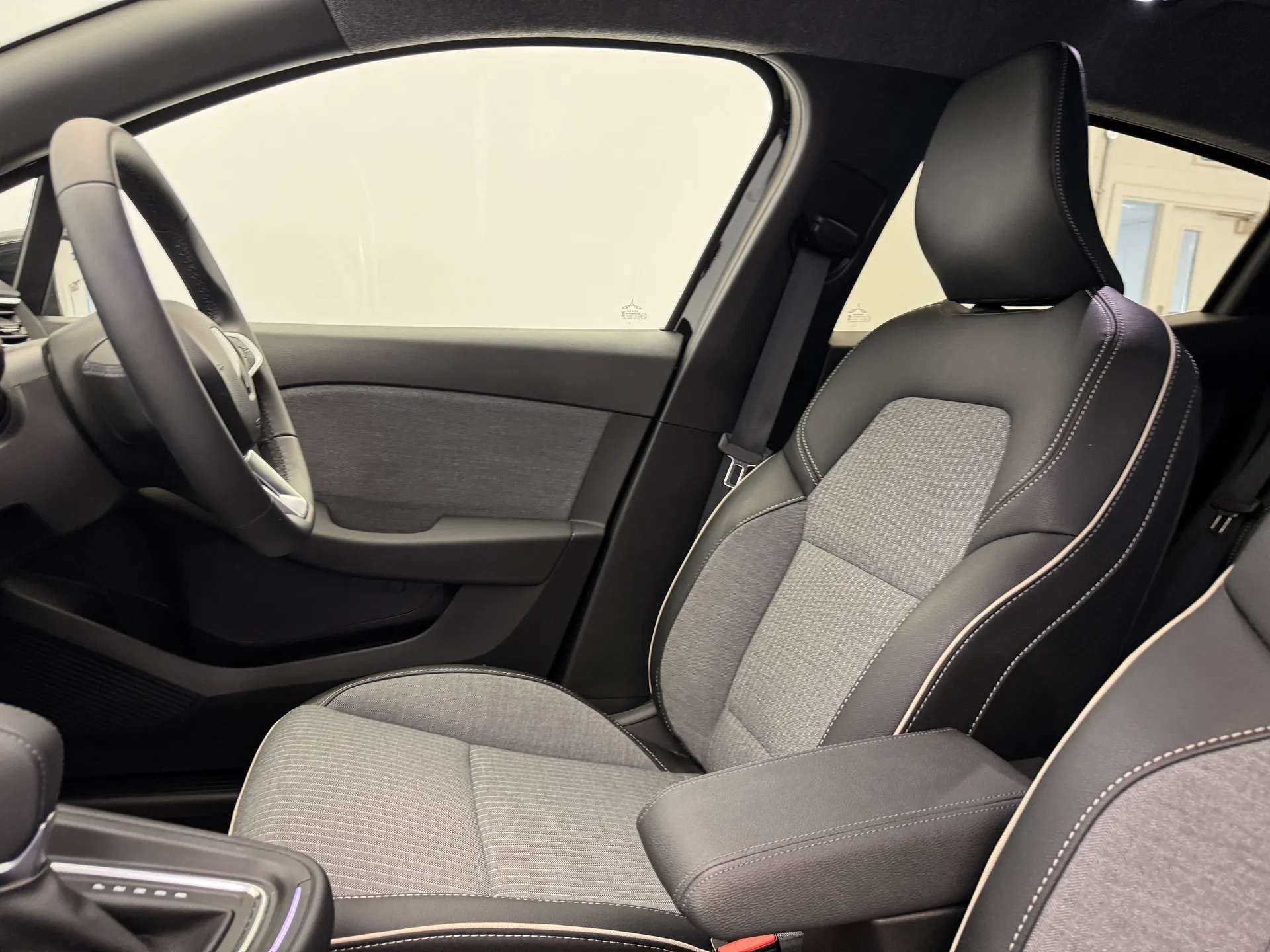 2024 RENAULT CLIO 2024 RENAULT CLIO