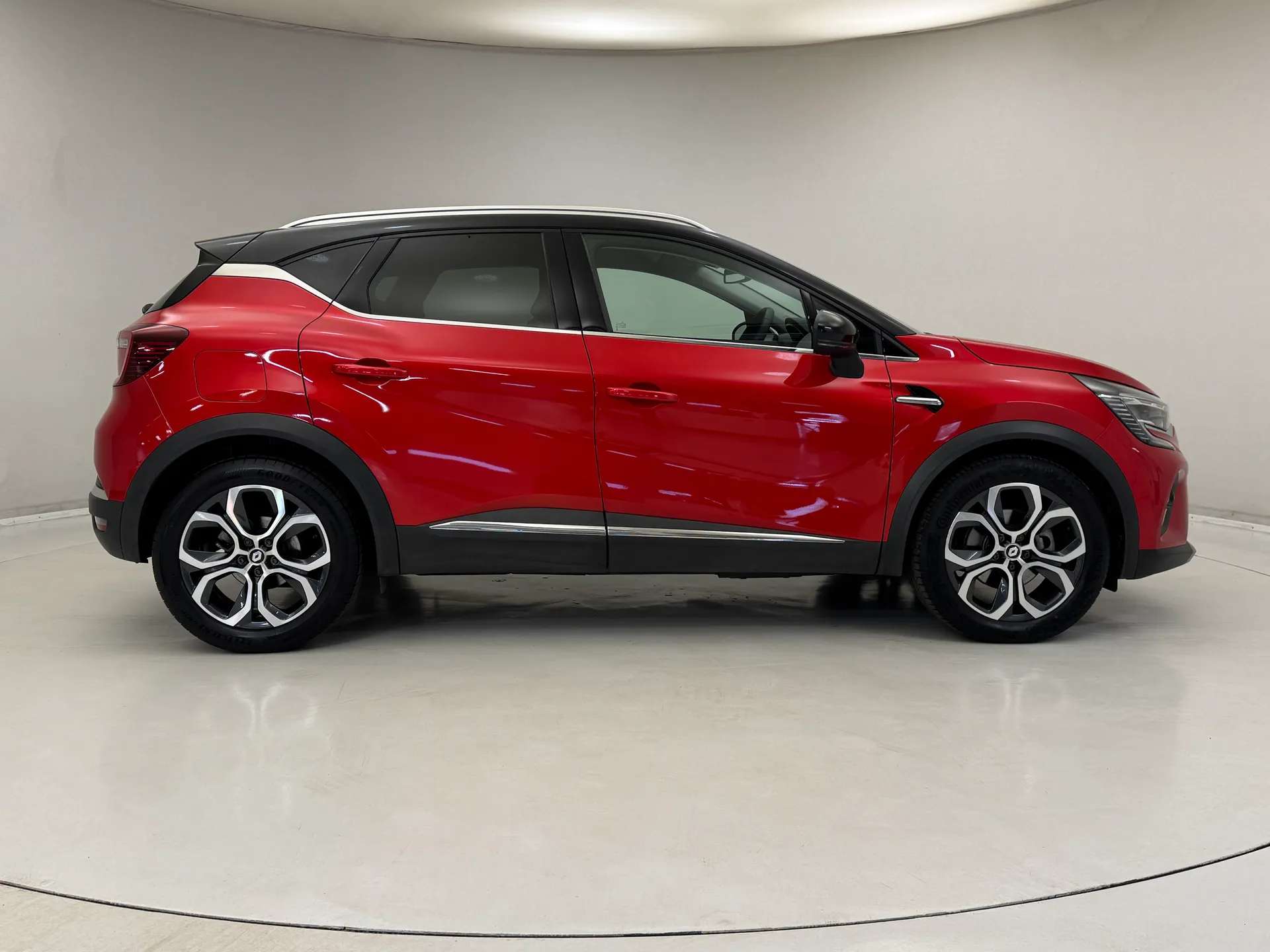 2023 RENAULT CAPTUR 2023 RENAULT CAPTUR