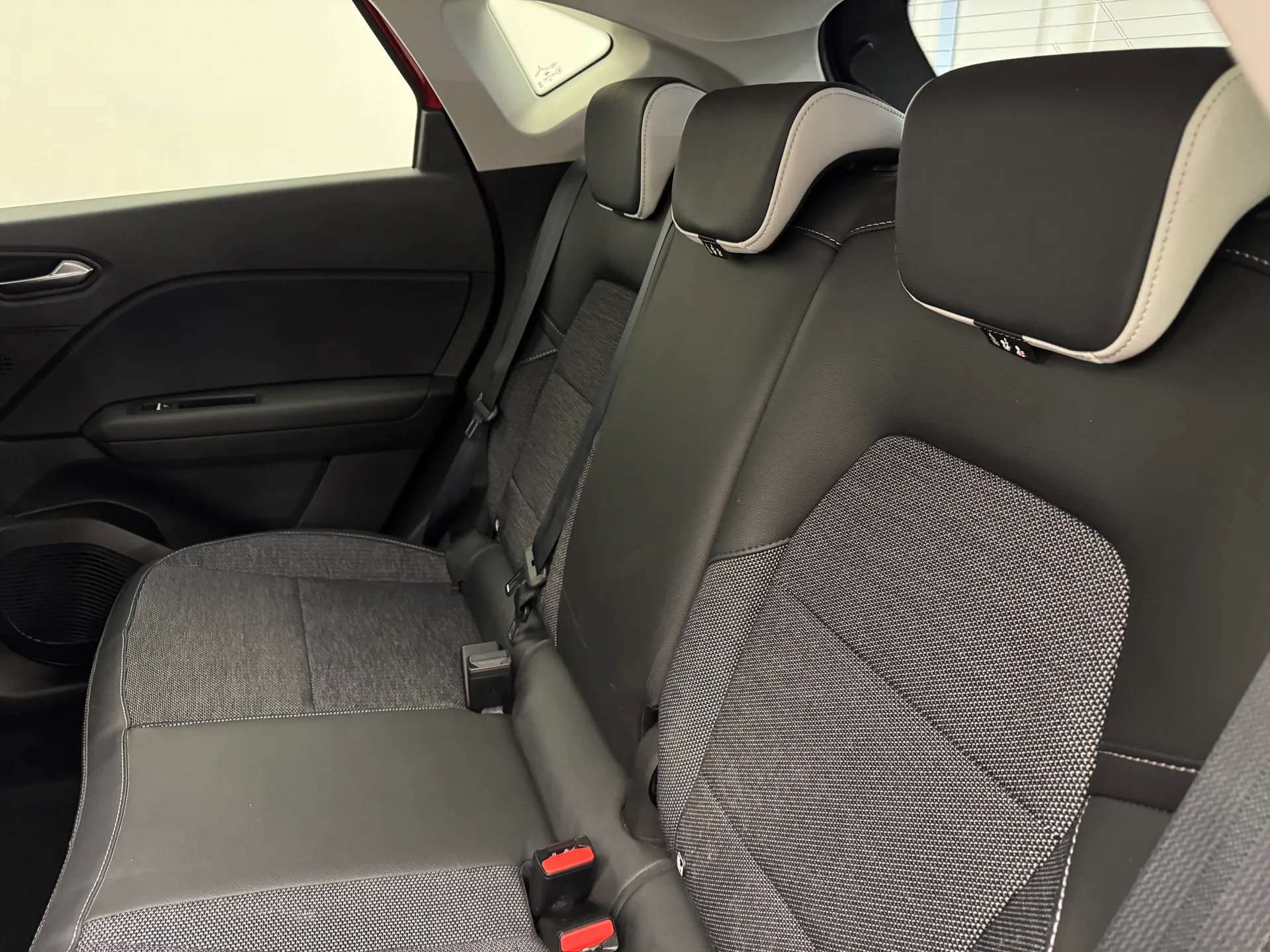 2023 RENAULT CAPTUR 2023 RENAULT CAPTUR