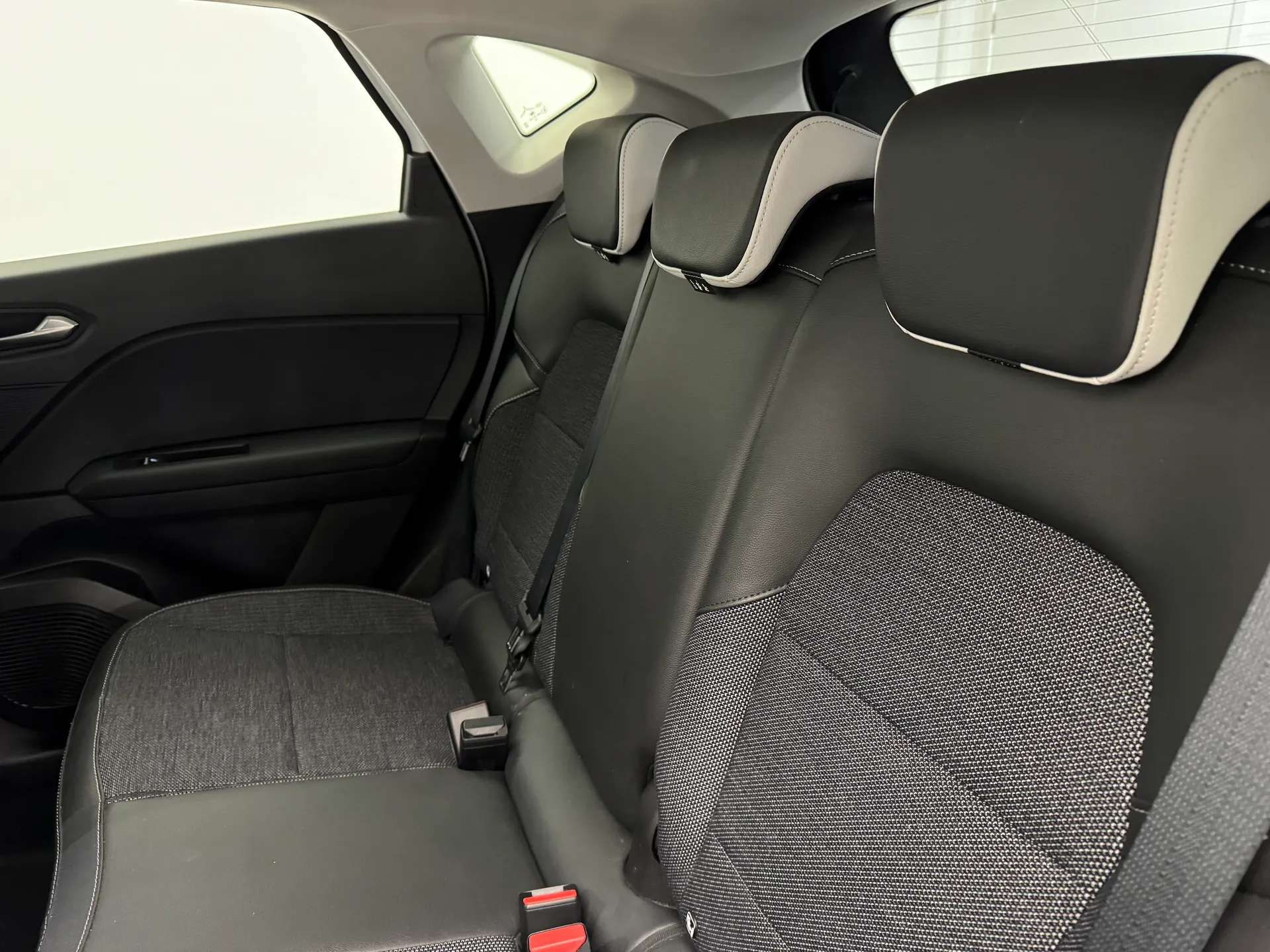 2023 RENAULT CAPTUR 2023 RENAULT CAPTUR