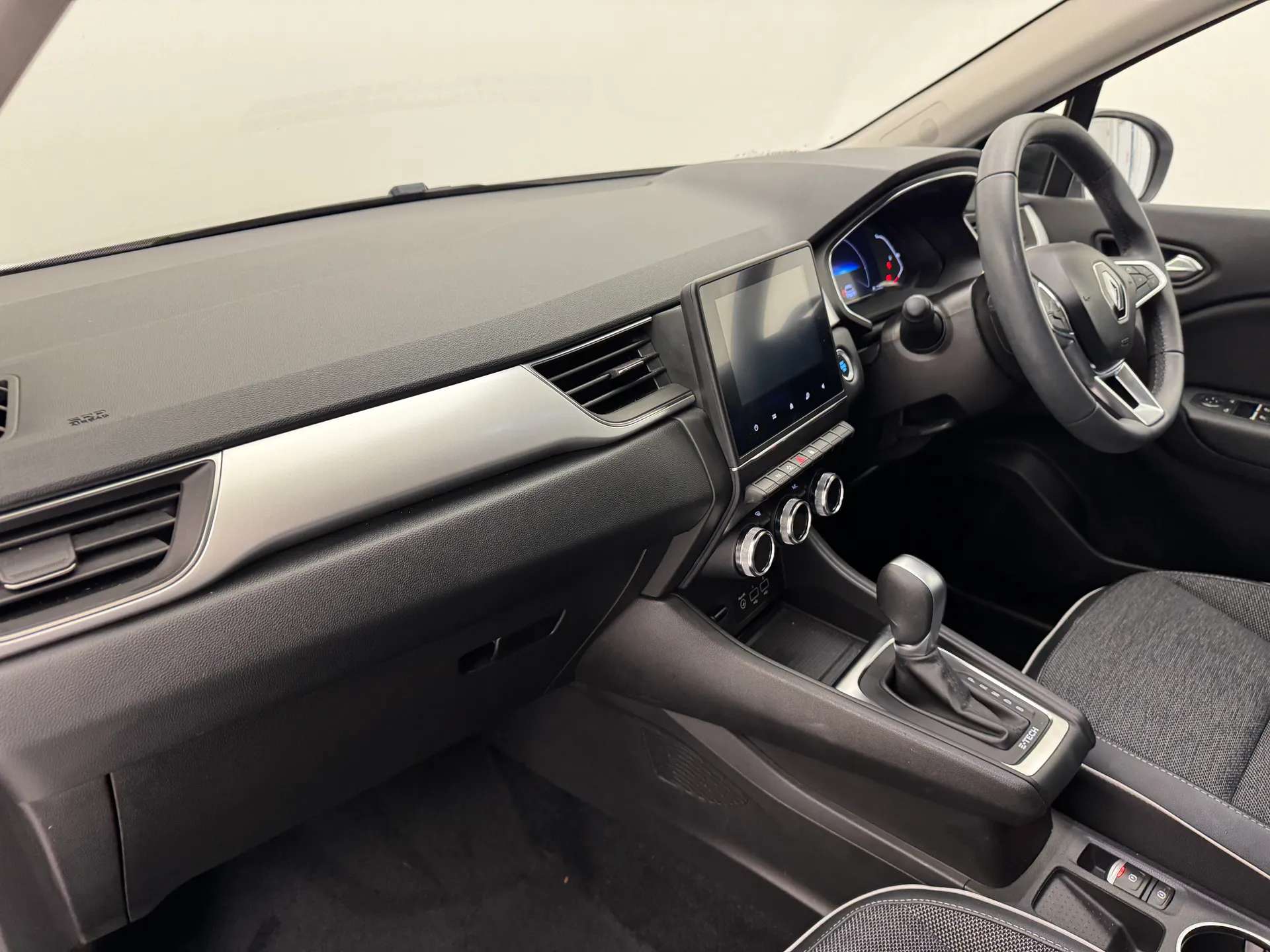 2023 RENAULT CAPTUR 2023 RENAULT CAPTUR