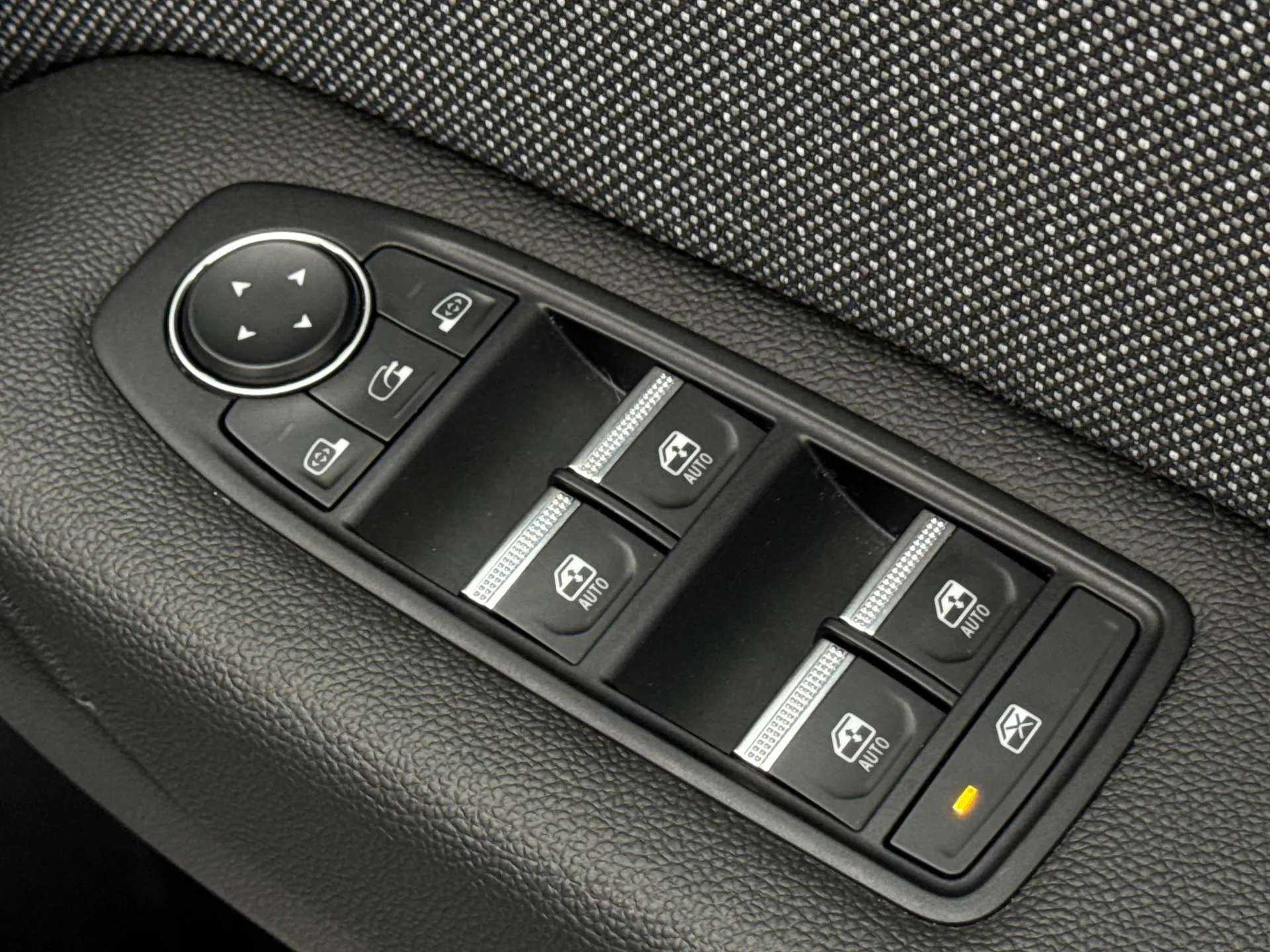 2025 RENAULT CAPTUR 2025 RENAULT CAPTUR