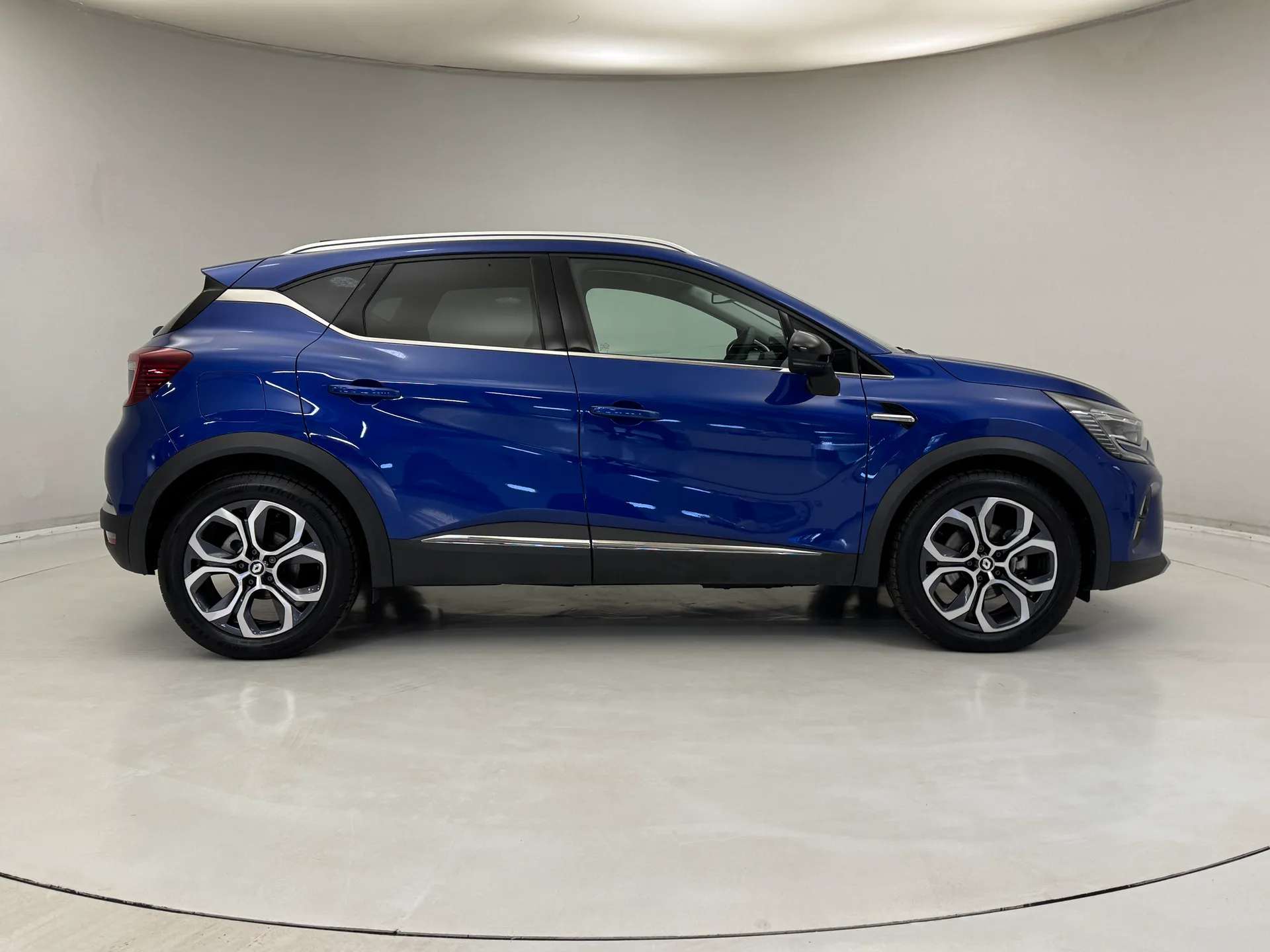 2024 RENAULT CAPTUR 2024 RENAULT CAPTUR