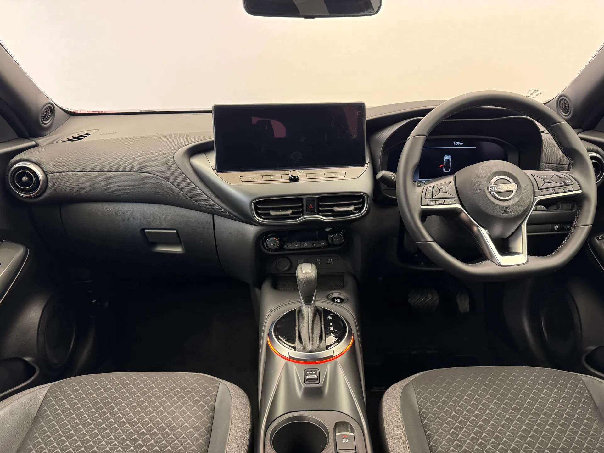 A 2025 NISSAN JUKE 1.0 DiG-T N-Connecta 5dr DCT A 2025 NISSAN JUKE 1.0 DiG-T N-Connecta 5dr DCT