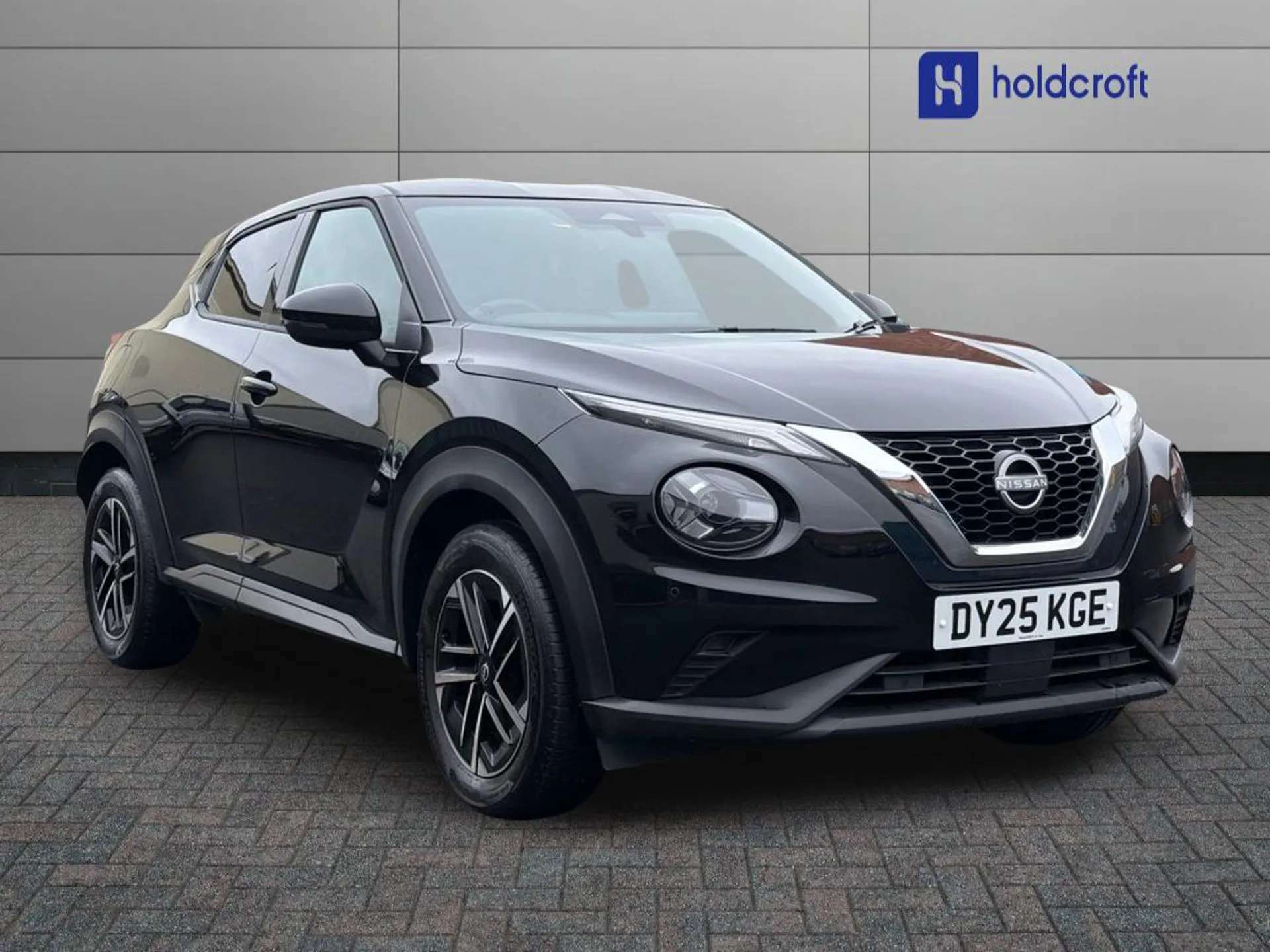 A 2025 NISSAN JUKE 1.0 DiG-T N-Connecta 5dr DCT A 2025 NISSAN JUKE 1.0 DiG-T N-Connecta 5dr DCT