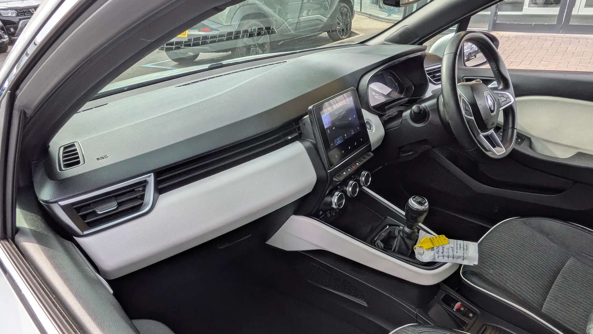 2022 RENAULT CLIO 2022 RENAULT CLIO