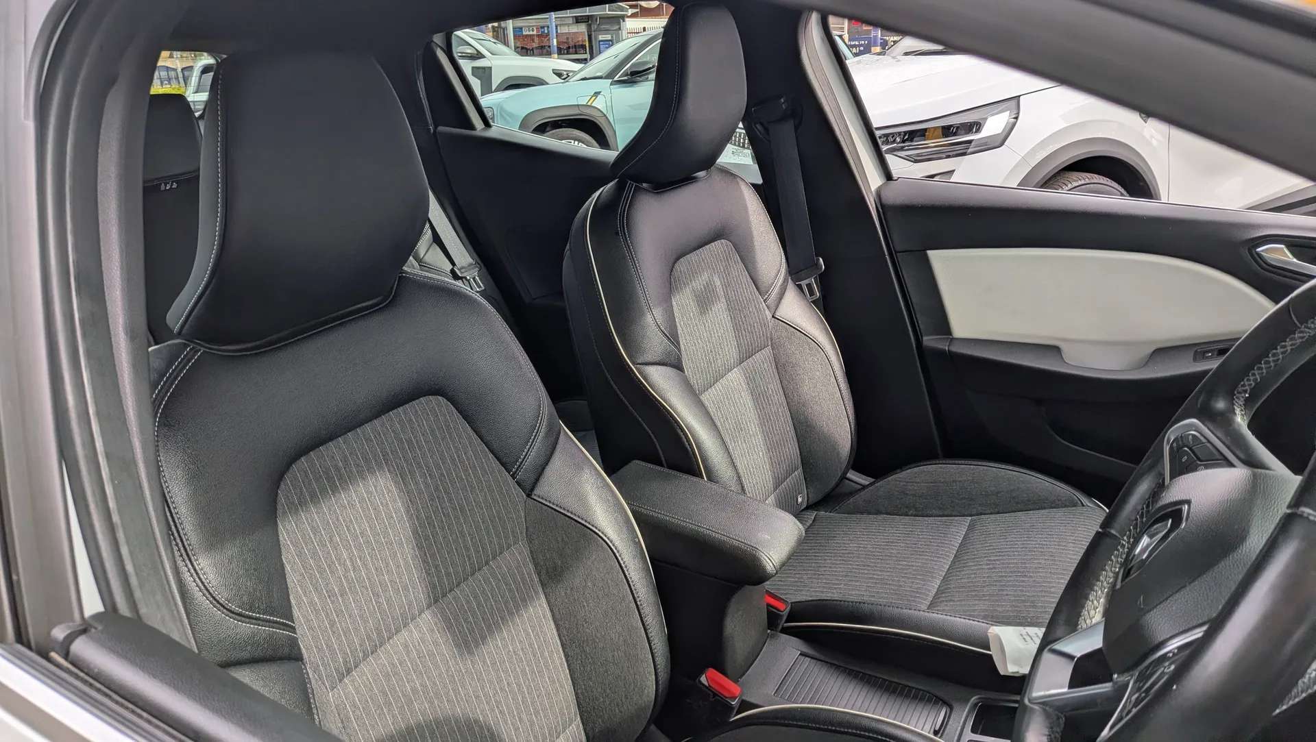 2022 RENAULT CLIO 2022 RENAULT CLIO
