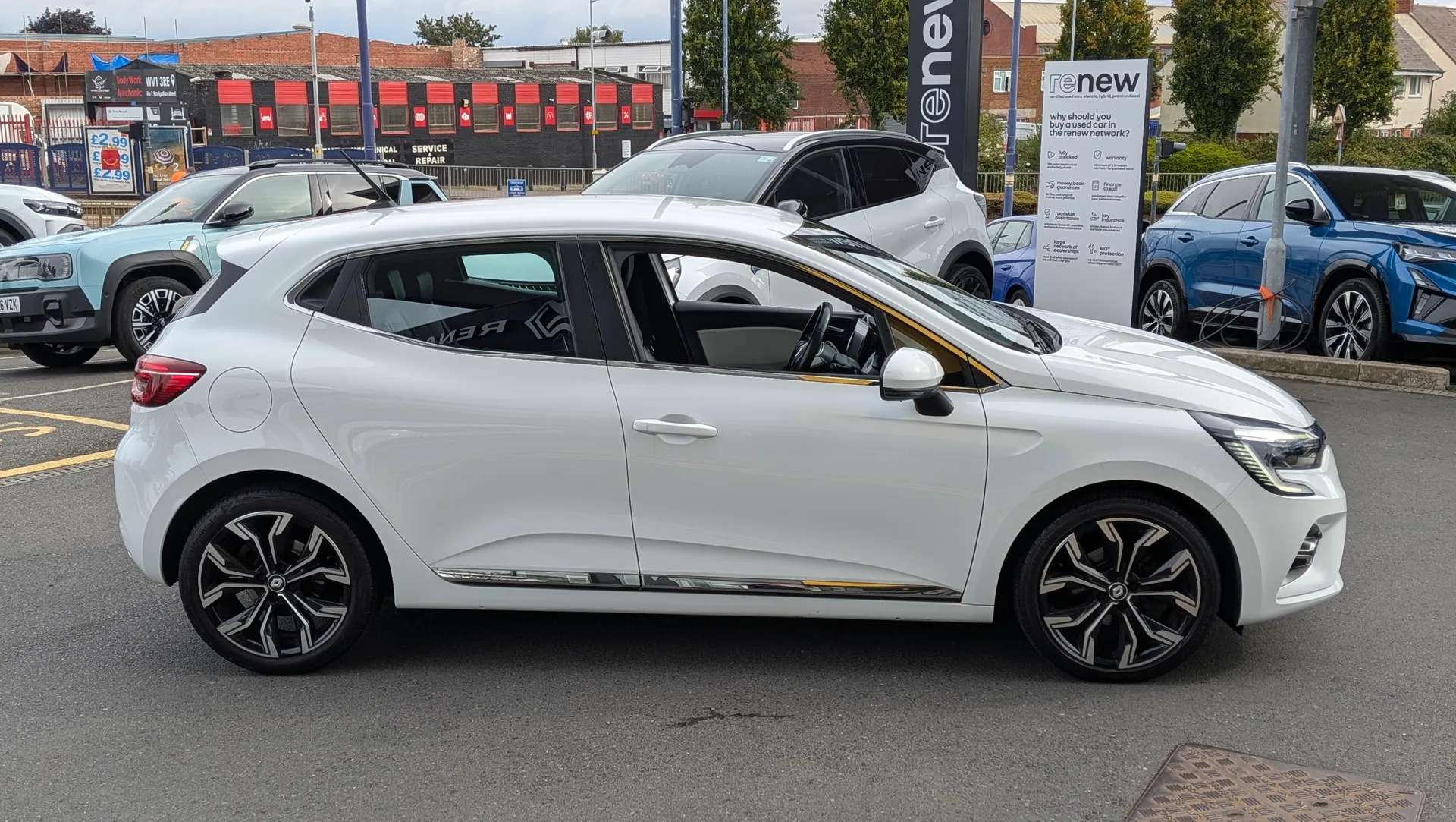 2022 RENAULT CLIO 2022 RENAULT CLIO