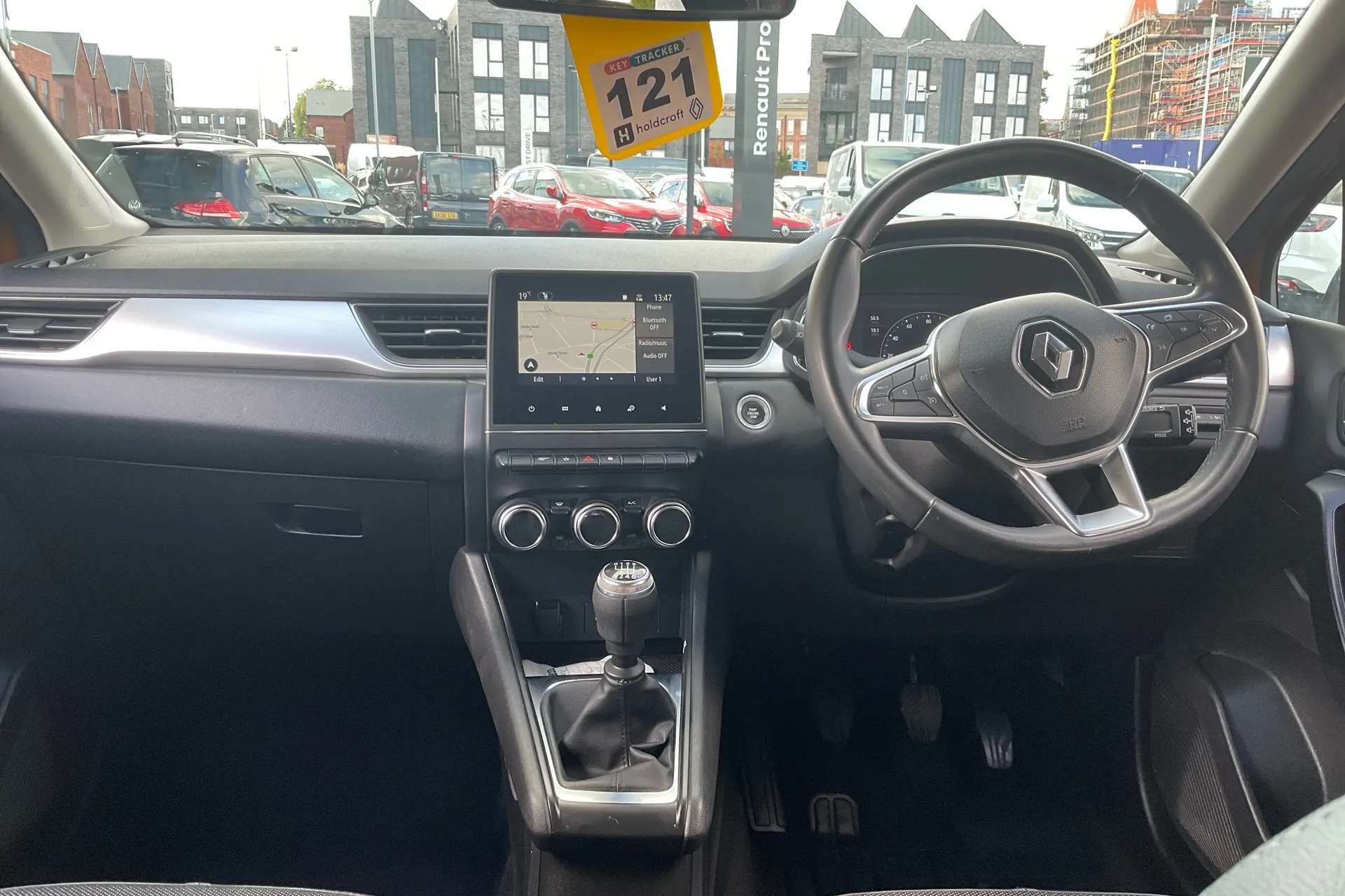 A 2021 RENAULT CAPTUR 1.3 TCE 140 S Edition 5dr A 2021 RENAULT CAPTUR 1.3 TCE 140 S Edition 5dr