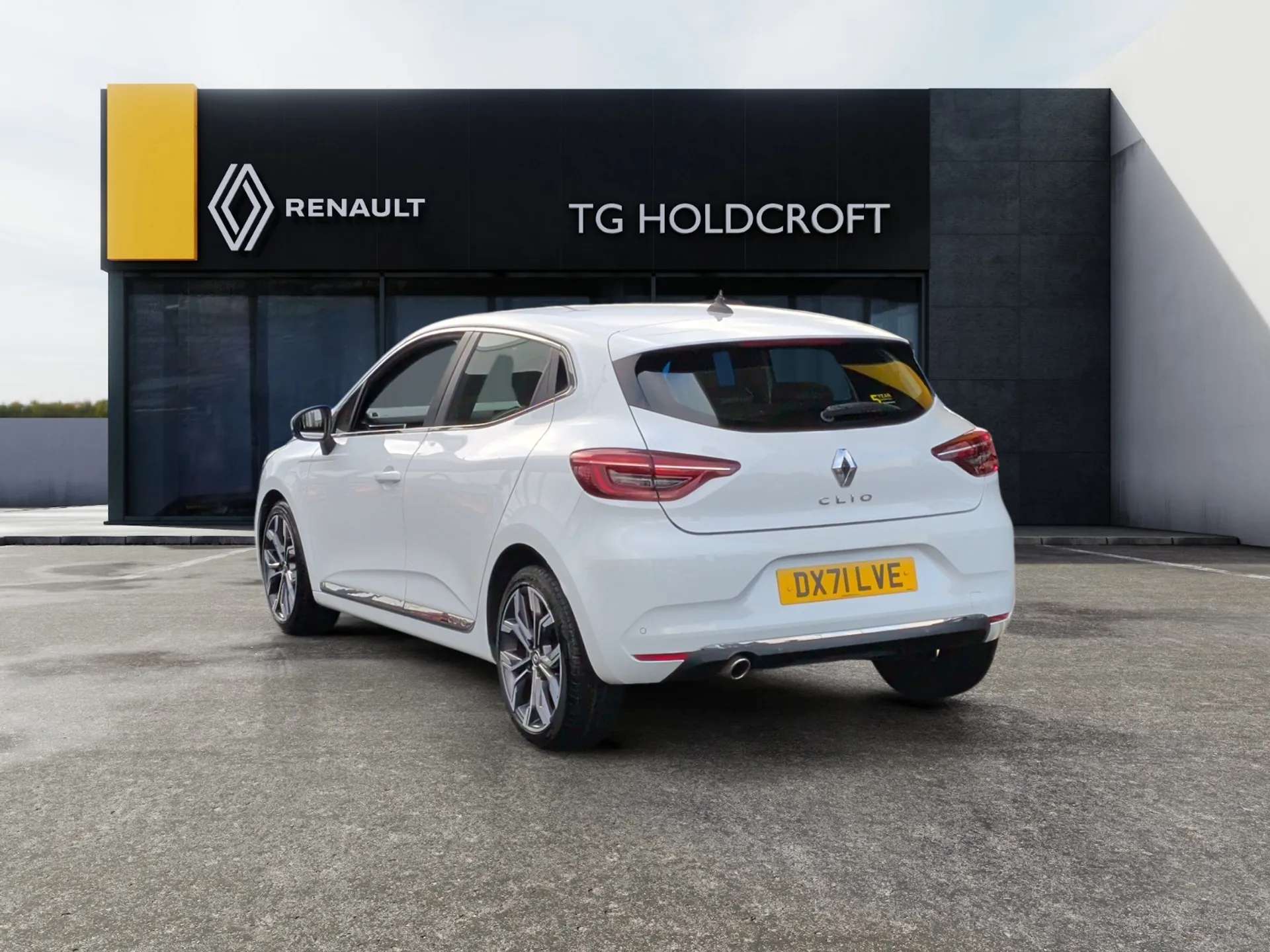 A 2021 RENAULT CLIO 1.0 TCe 90 S Edition 5dr A 2021 RENAULT CLIO 1.0 TCe 90 S Edition 5dr