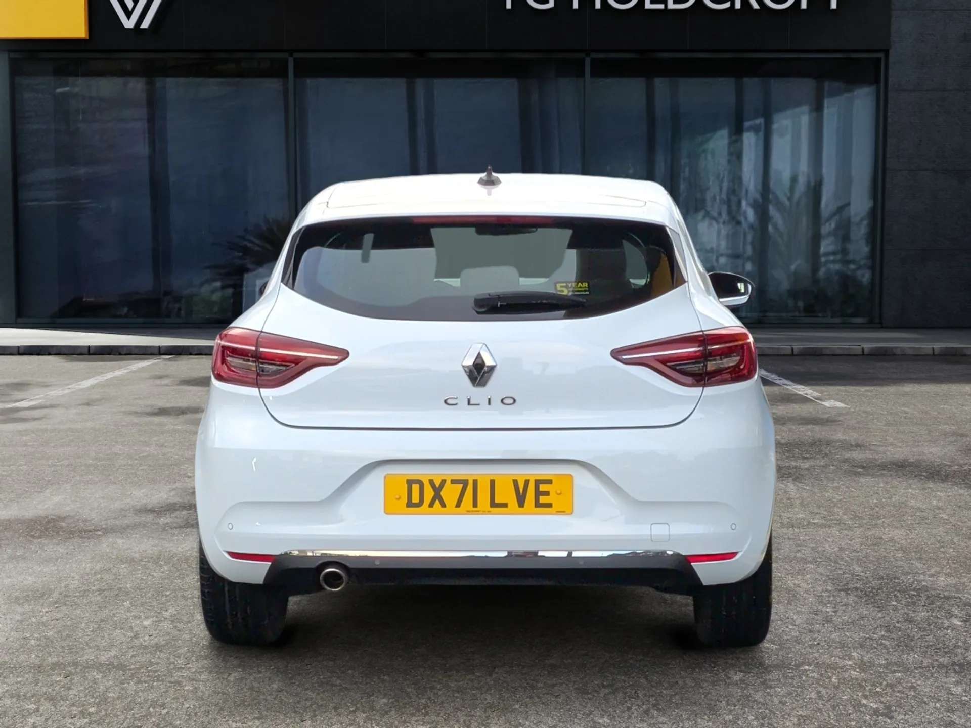 A 2021 RENAULT CLIO 1.0 TCe 90 S Edition 5dr A 2021 RENAULT CLIO 1.0 TCe 90 S Edition 5dr