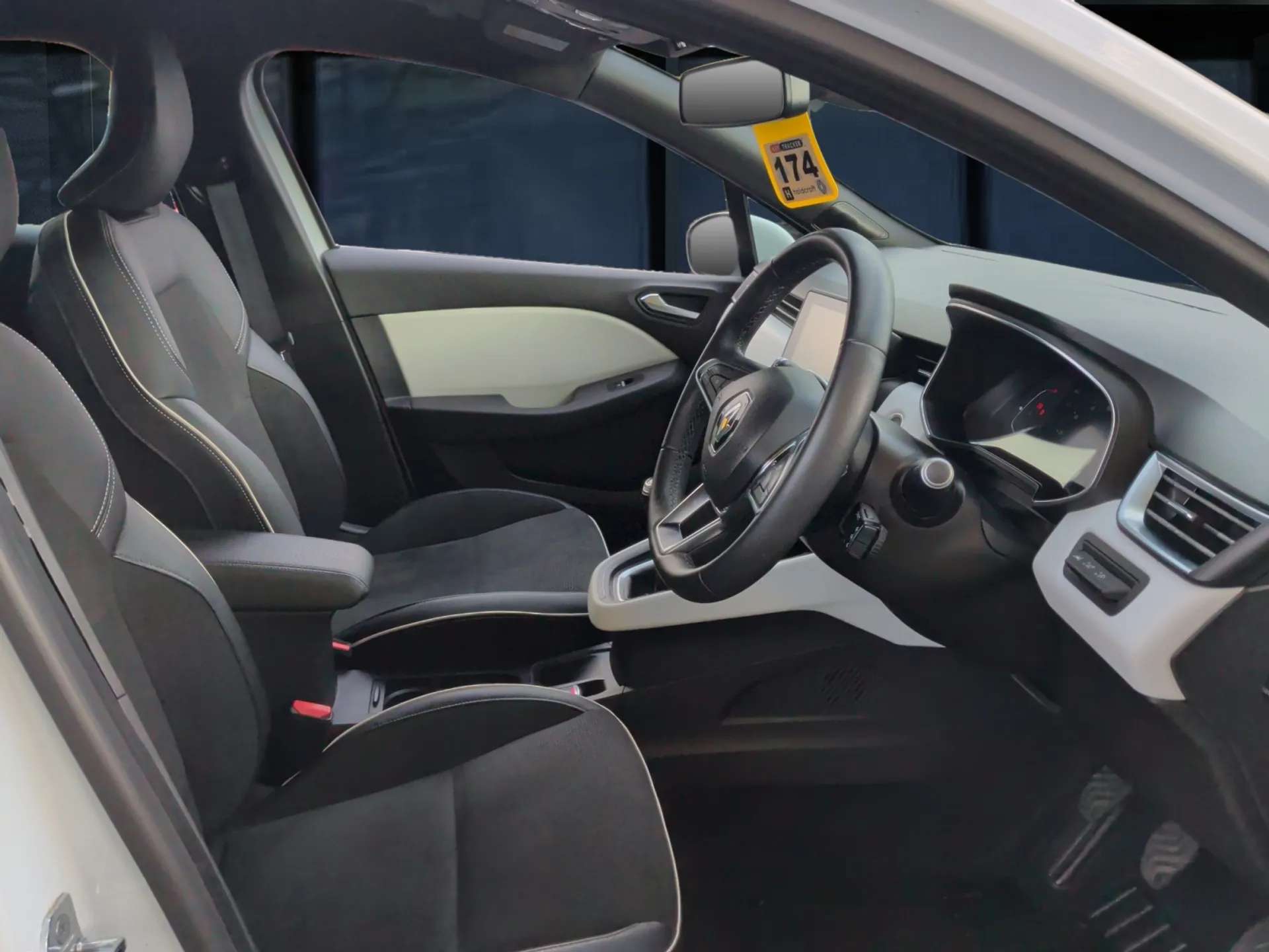 2021 RENAULT CLIO 2021 RENAULT CLIO