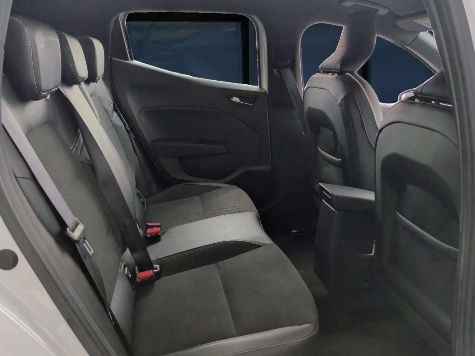 2021 RENAULT CLIO 2021 RENAULT CLIO