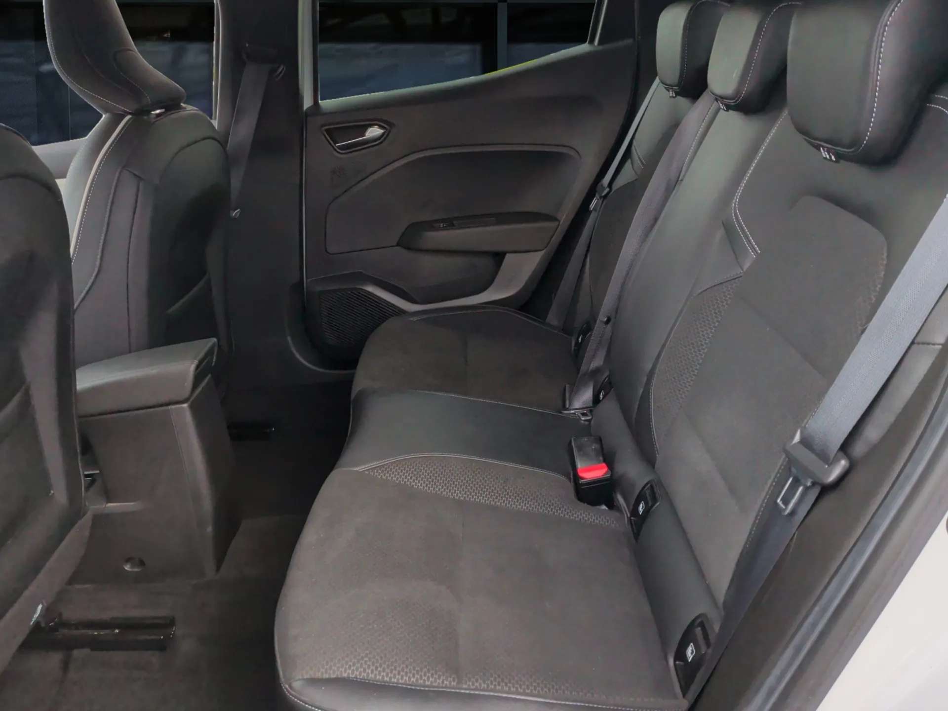 2021 RENAULT CLIO 2021 RENAULT CLIO