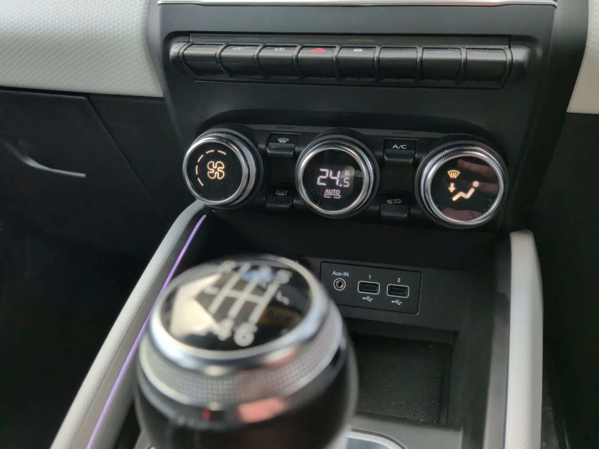 2021 RENAULT CLIO 2021 RENAULT CLIO